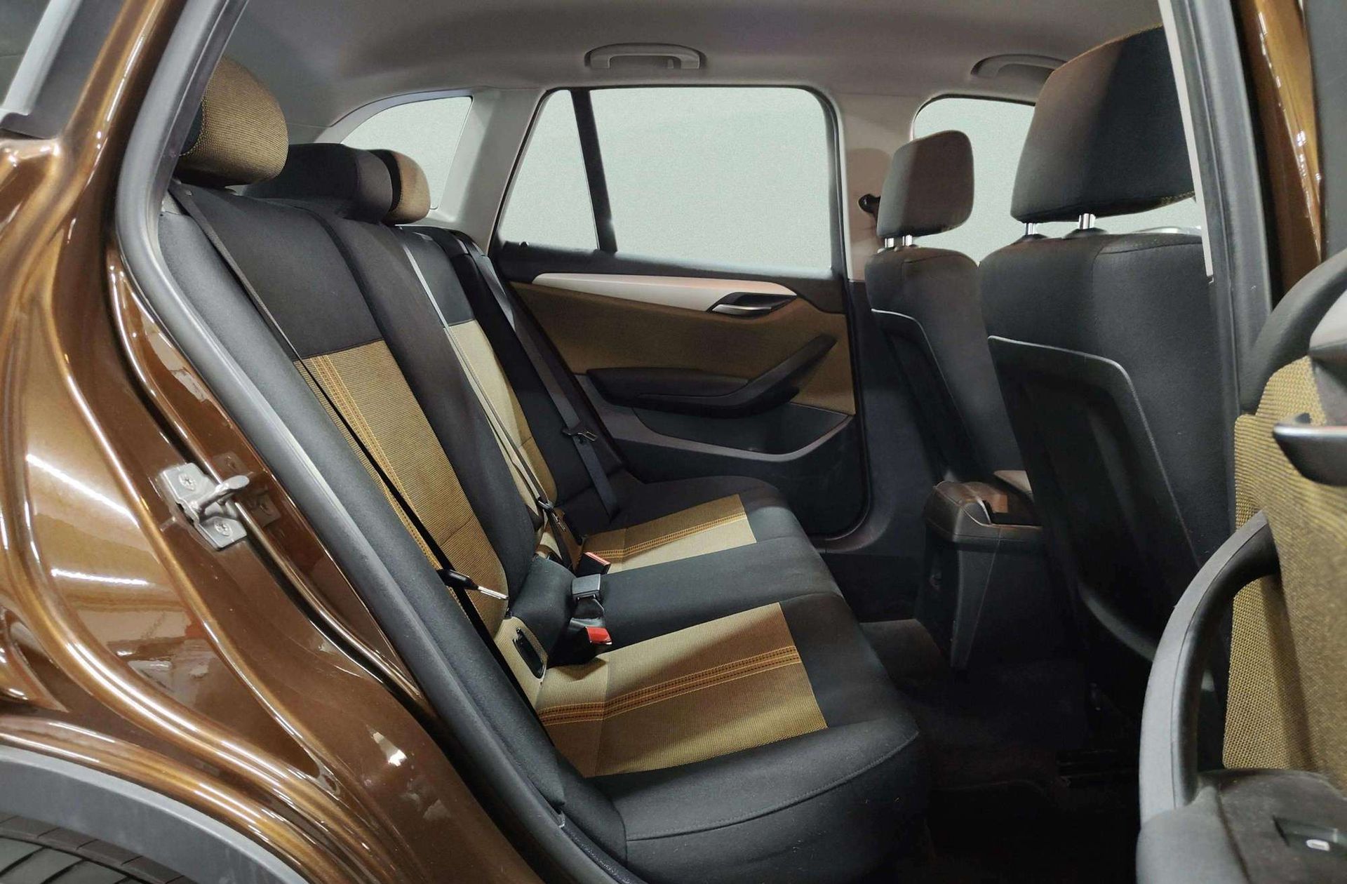 BMW X1 sDrive18d - foto 18