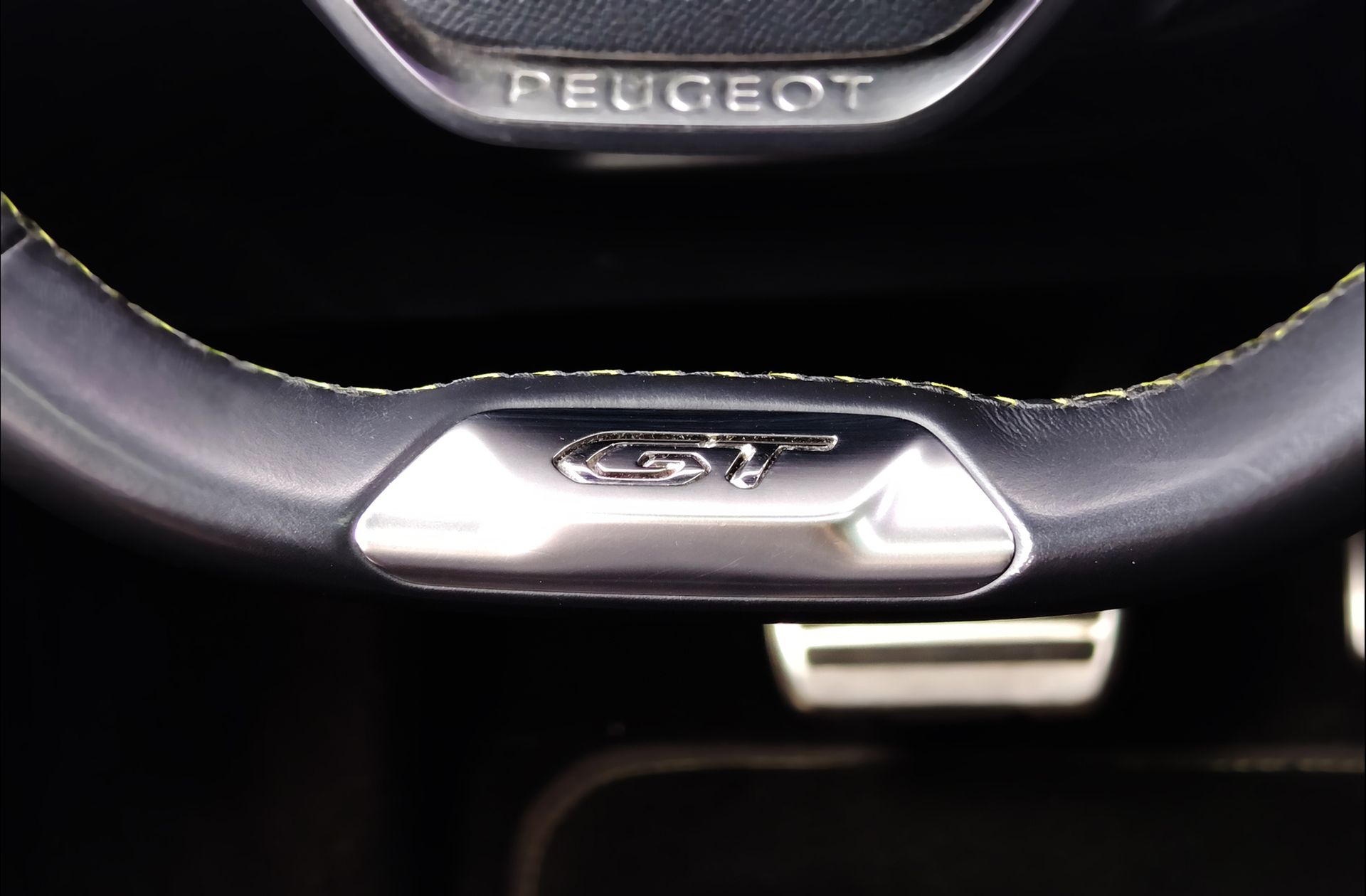 Peugeot 2008 PureTech 130 GT Line EAT8 - foto 38