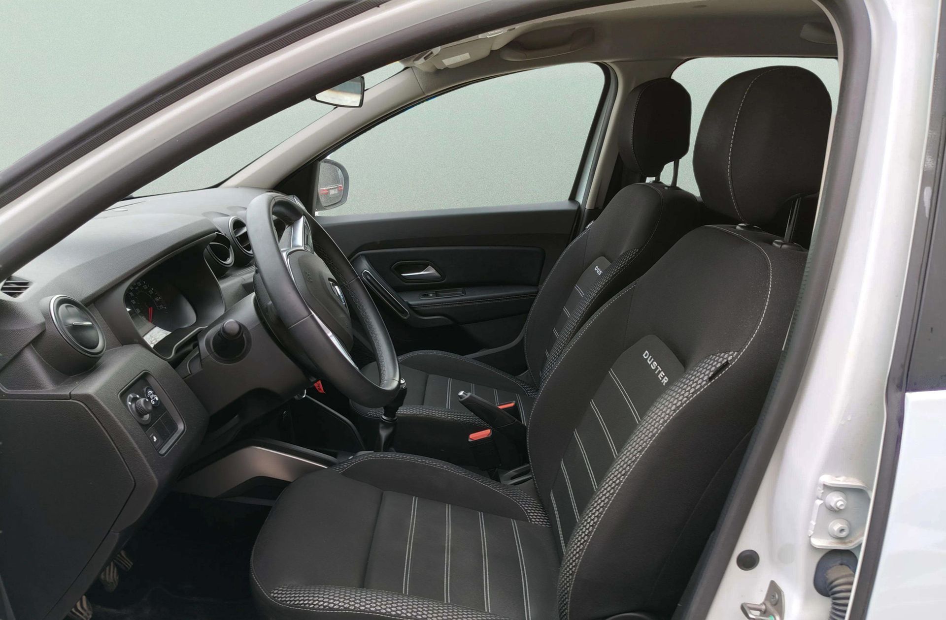 Dacia Duster Prestige TCe 4x2 GLP - foto 11