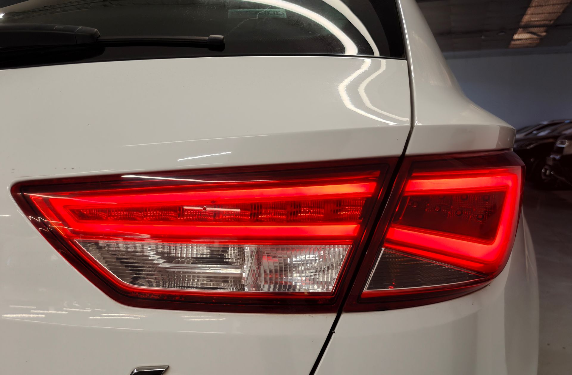 SEAT León ST ST 2.0 TDI FR DSG - foto 16