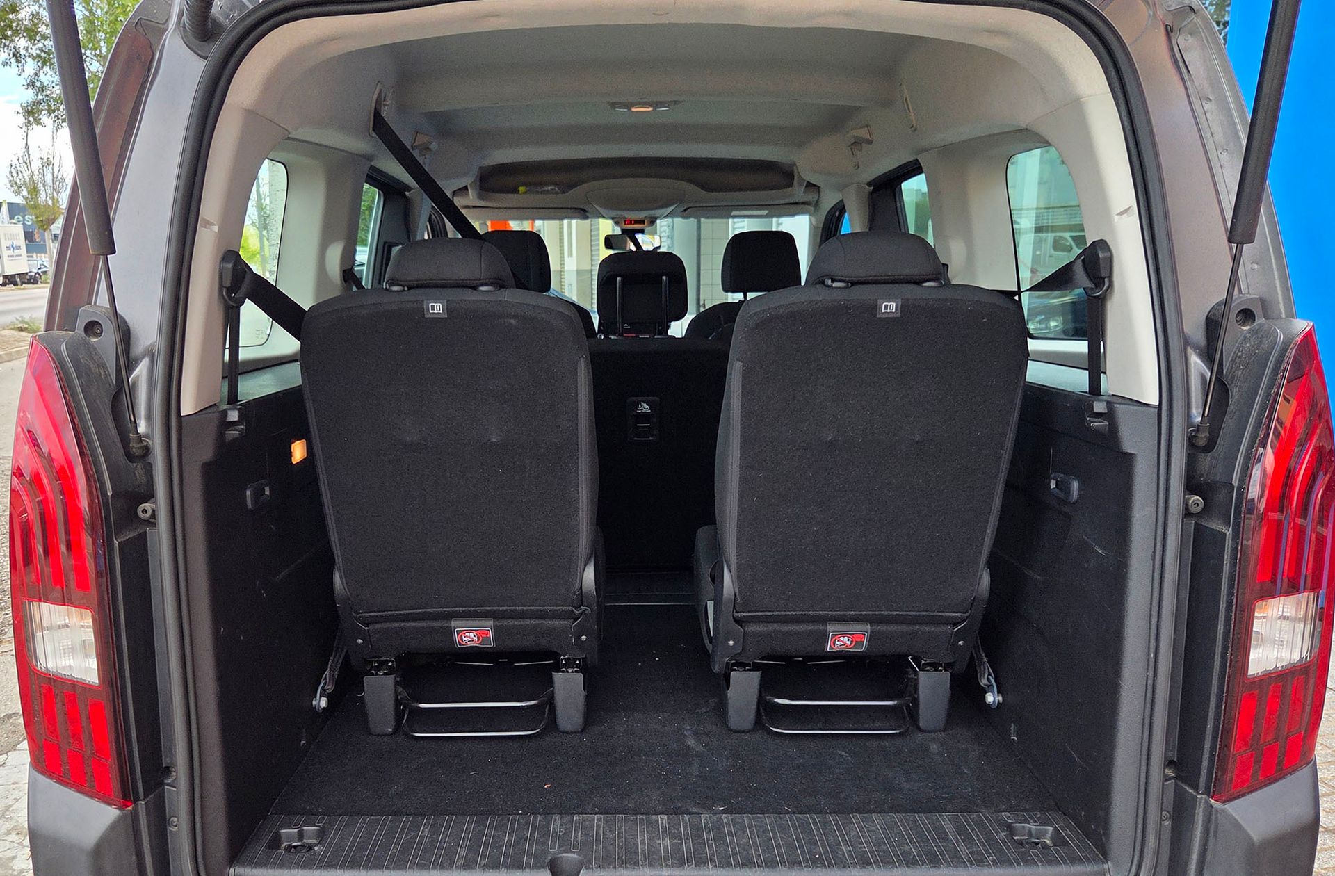 Peugeot Rifter BlueHDi 130 Allure Long 7 plazas - foto 15
