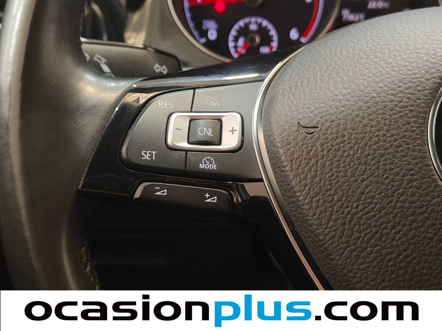 Volkswagen Golf Volkswagen Golf Sport 1.6 TDI BMT (105 CV) Pack R-Line de ocasión