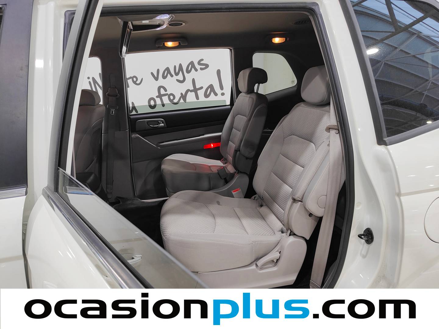 Foto asientos traseros SsangYong Rodius SsangYong Rodius D22T Premium (178 CV) 7 Plazas