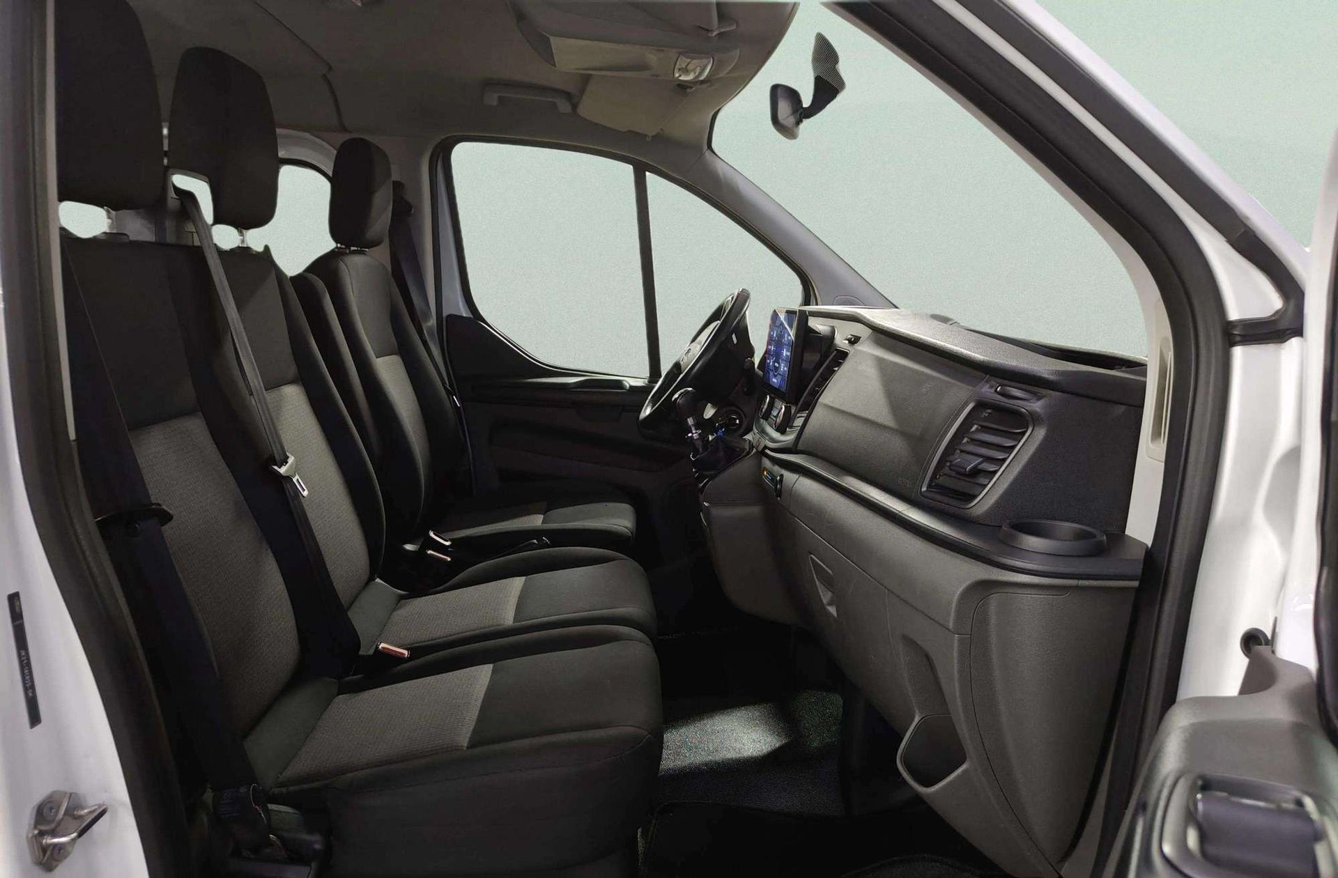 Ford Transit Custom Kombi 2.0 TDCi 320 L1 Ambiente - foto 11