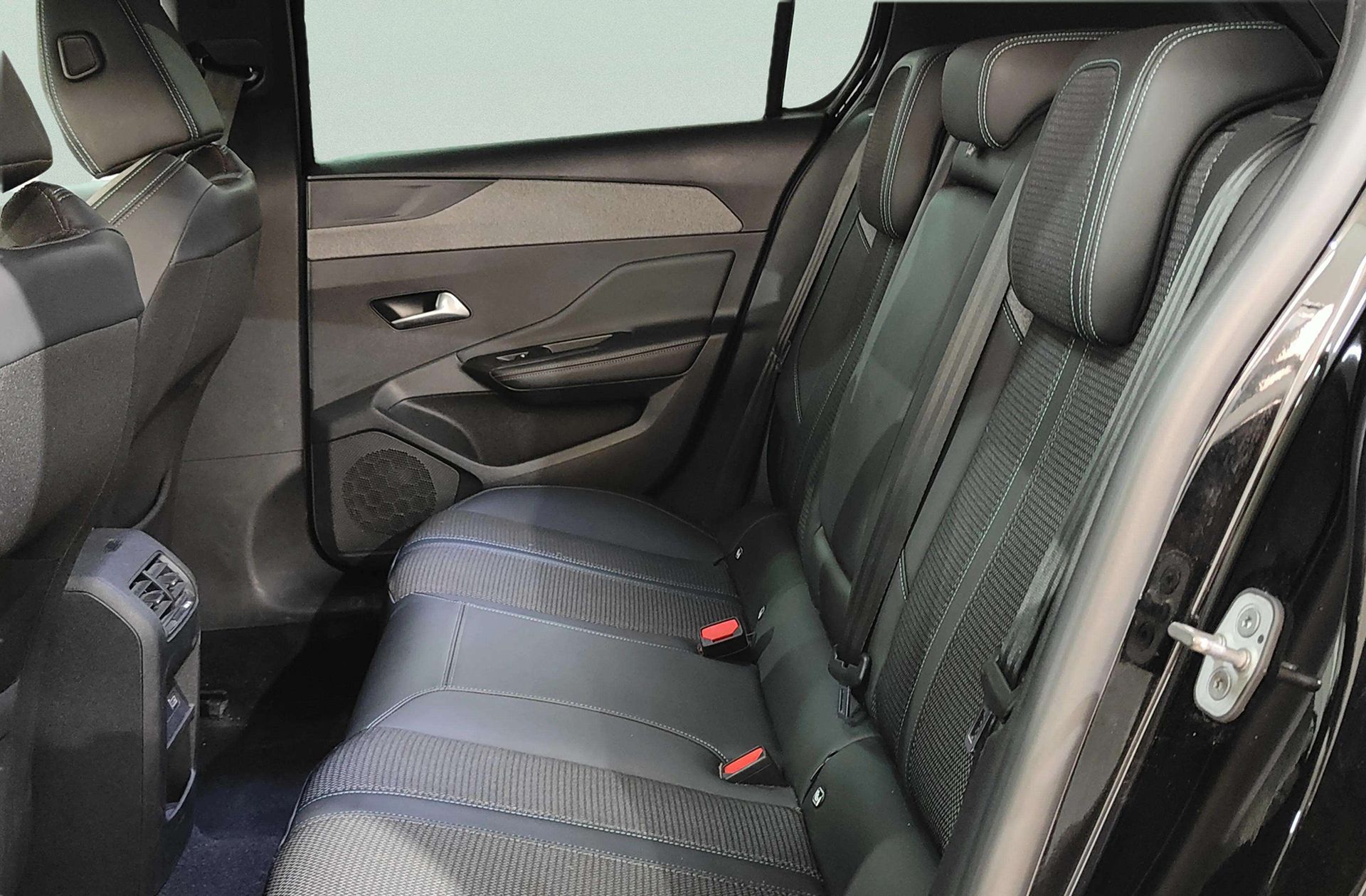 Peugeot 308 PureTech 130 Allure EAT8 - foto 15