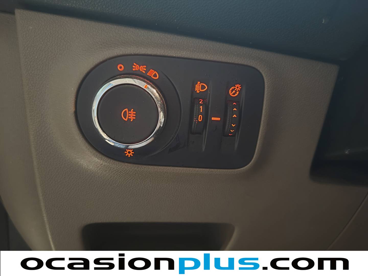 Foto Opel Adam Opel Adam 1.4 XEL Glam (87 CV)