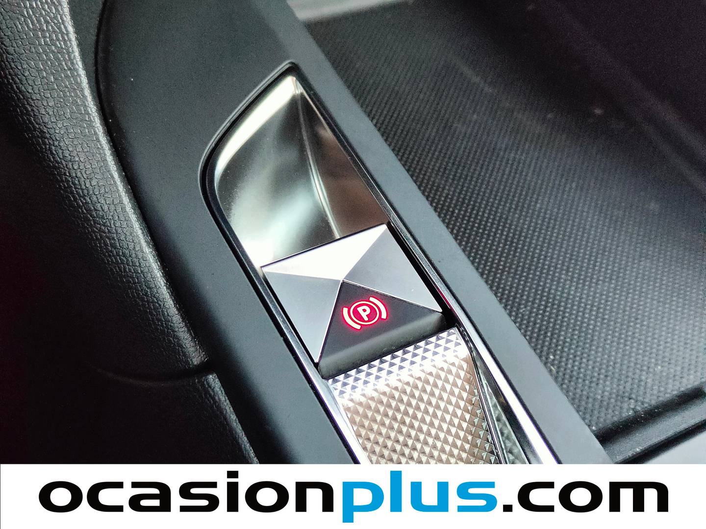 Foto DS DS 7 Crossback DS DS7 Crossback PureTech 180 Performance Line+ Auto (180 CV)