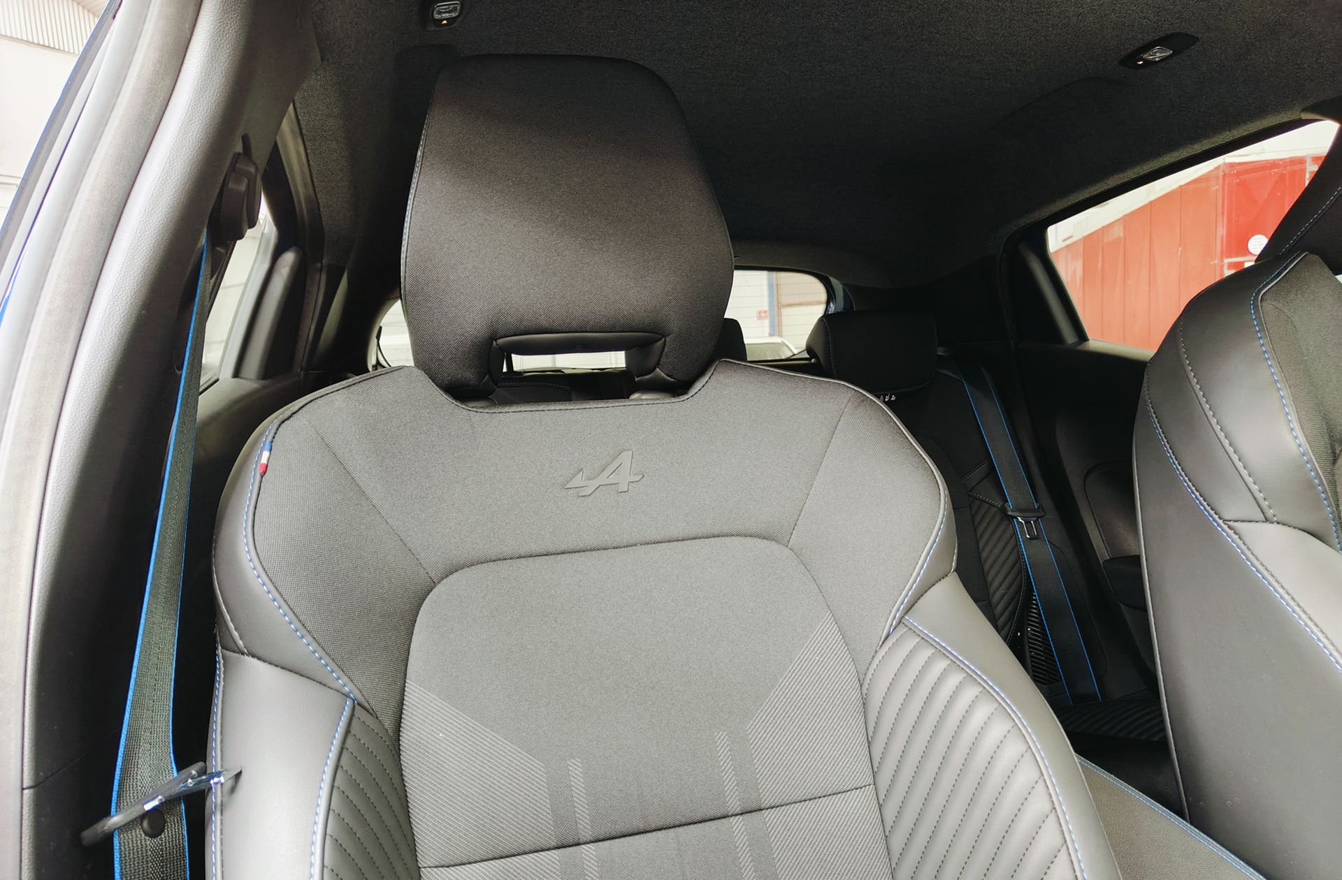 Renault Clio Esprit Alpine E-Tech - foto 8
