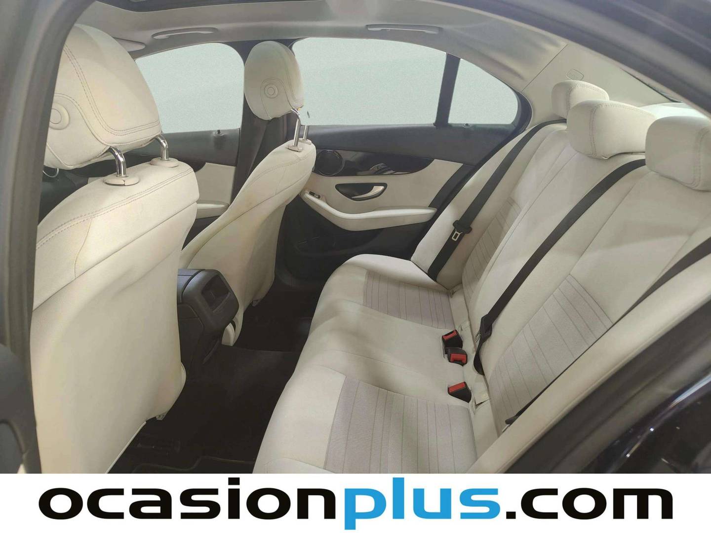 Foto asientos traseros Mercedes Clase C Mercedes Clase C 180 (156 CV)