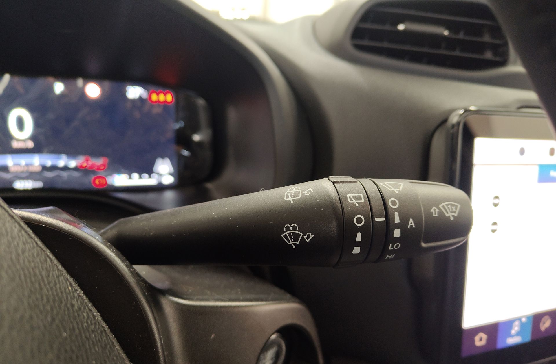 Jeep Renegade 1.5 MHEV eHybrid Summit DCT - foto 29