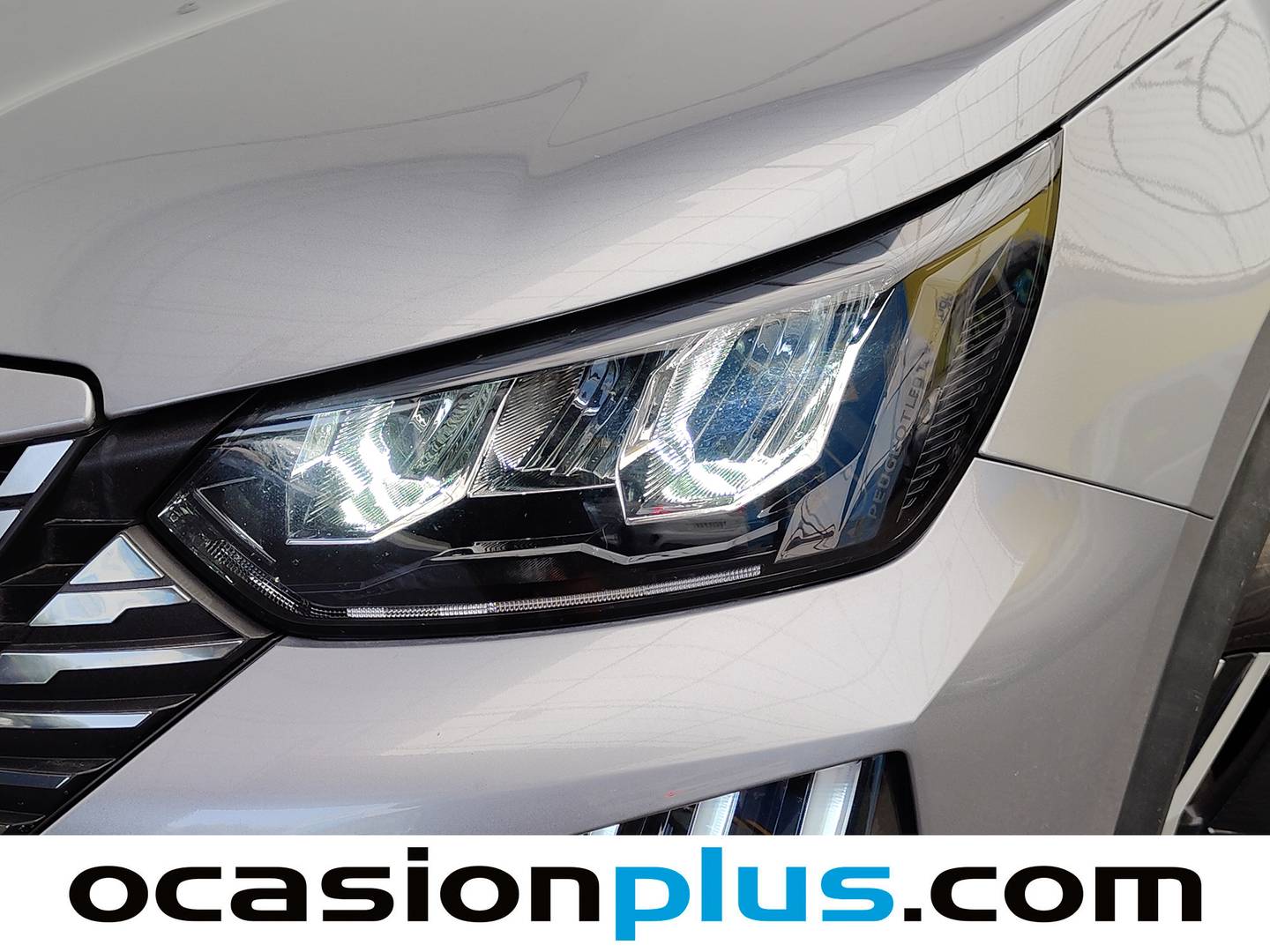 Accesorios del Peugeot 2008 Peugeot 2008 Allure Hybrid eDCS6 (145 CV)