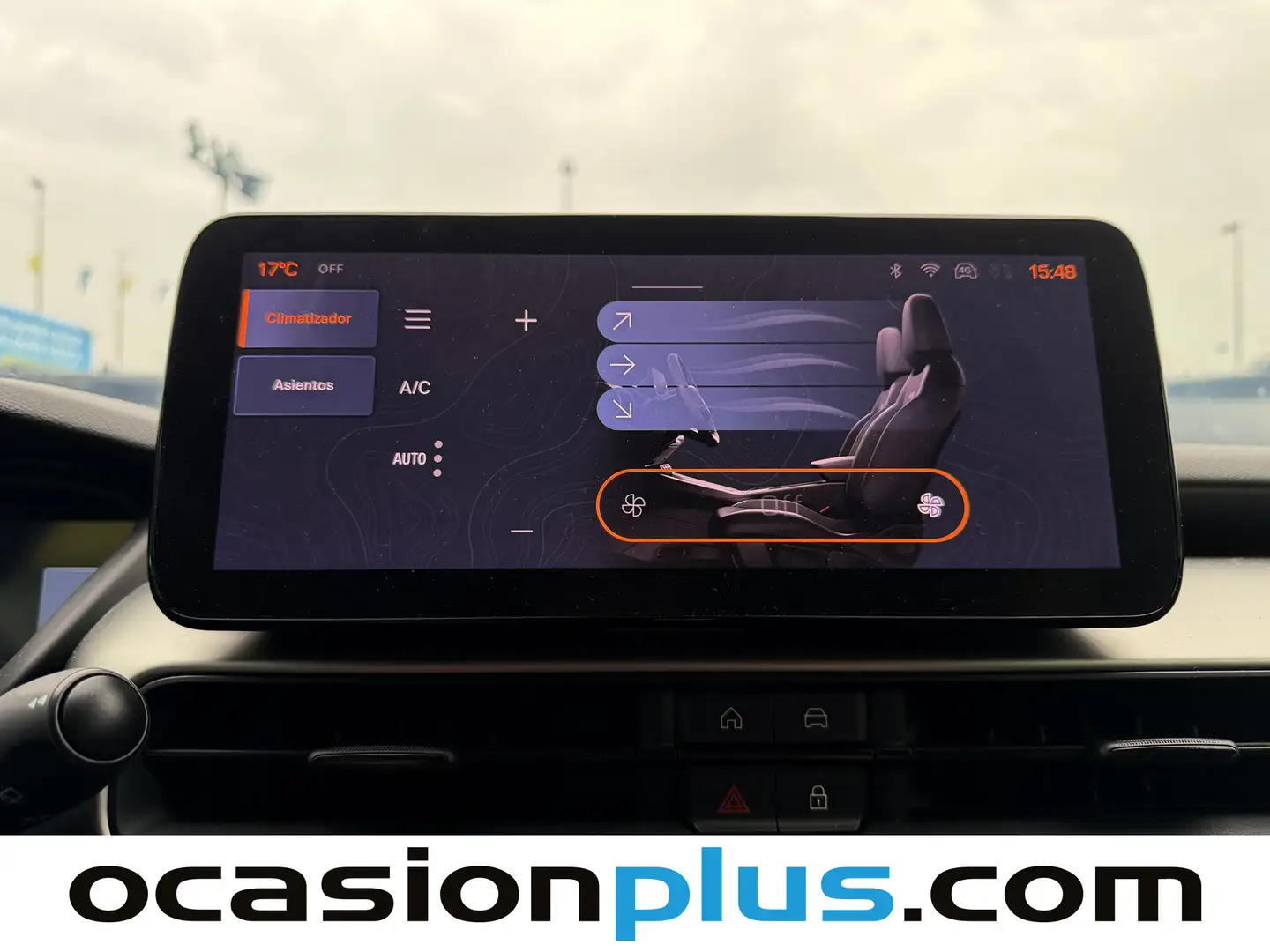 Foto Jeep Avenger Jeep Avenger 1.2 G Summit (100 CV)