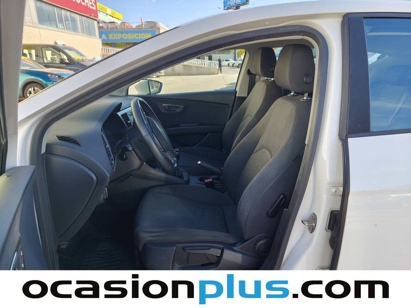 Foto asientos delanteros Seat León Seat León 1.2 TSI S&S Style (105 CV)