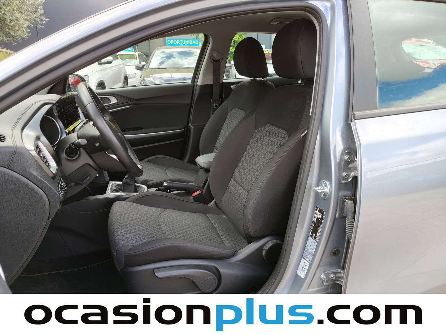 Foto asientos delanteros KIA Ceed KIA Ceed 1.0 T-GDi Concept (100 CV)