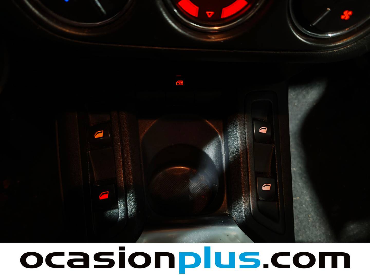 Foto Citroën C-Elysée Citroen C-Elysee BlueHDi 100 Exclusive (100 CV)