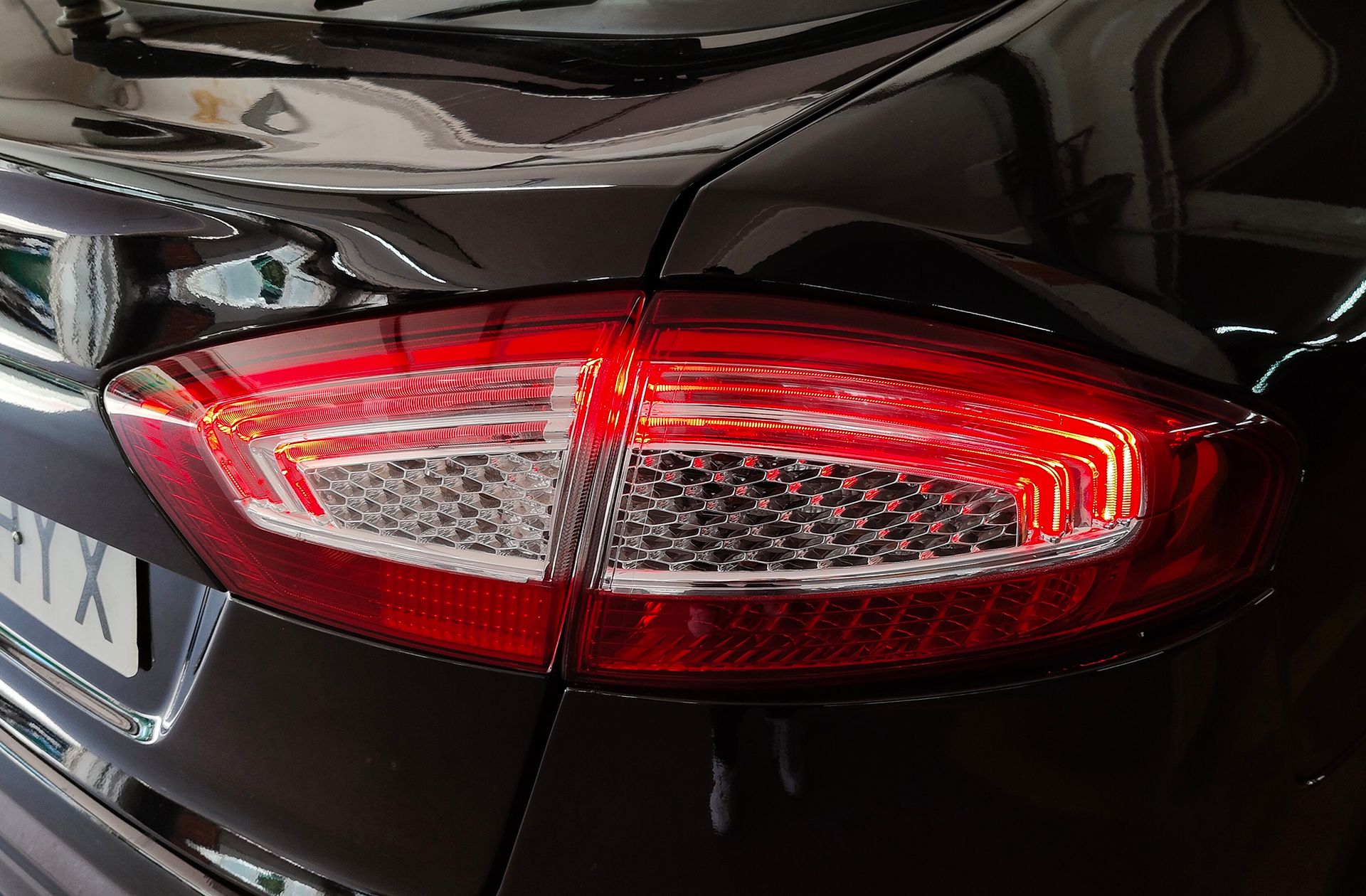Ford Mondeo 2.0 TDCi Limited Edition - foto 13