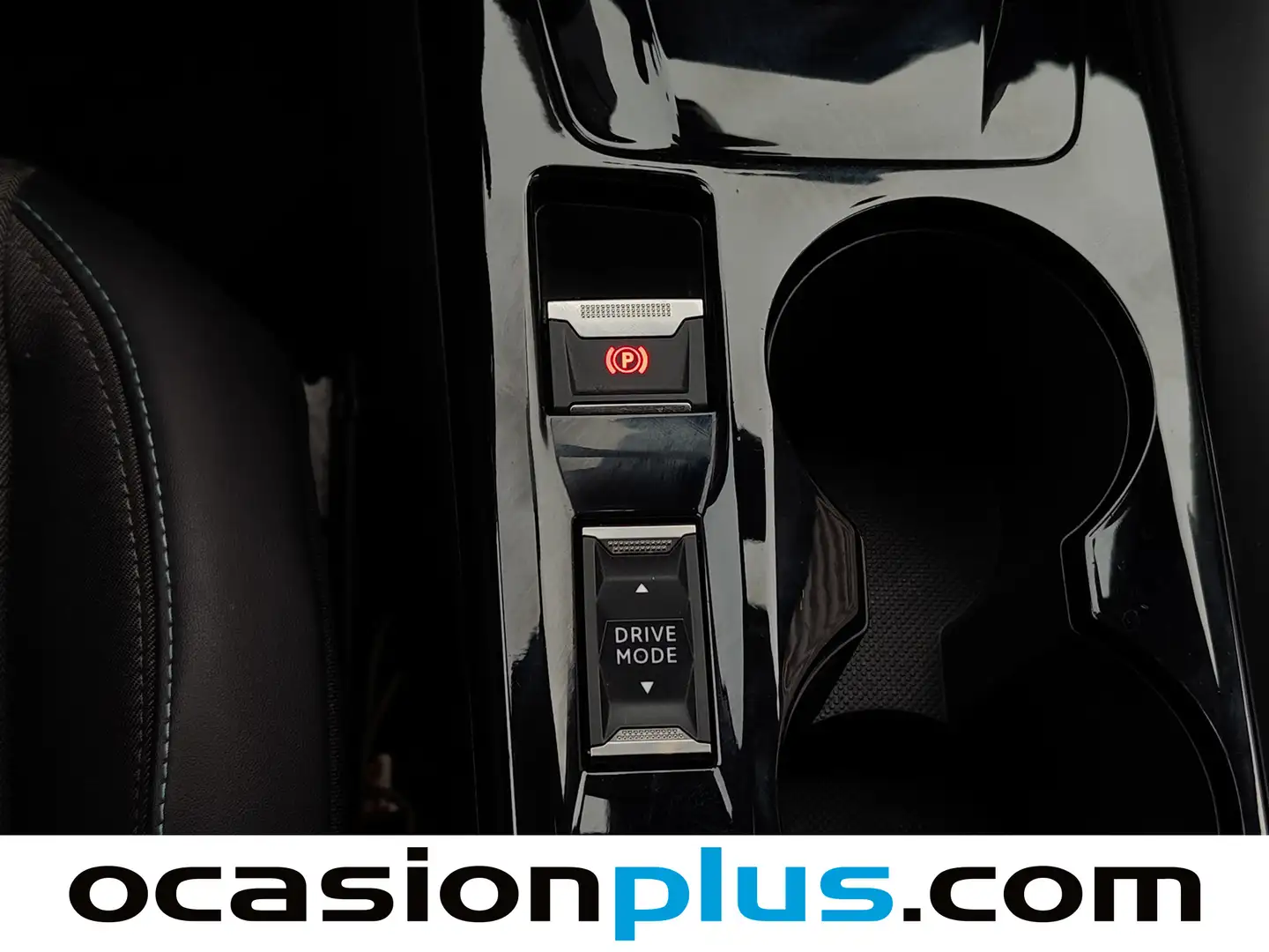 Foto Peugeot 2008 Peugeot 2008 BlueHDi 130 S&S Allure EAT8 (130 CV)