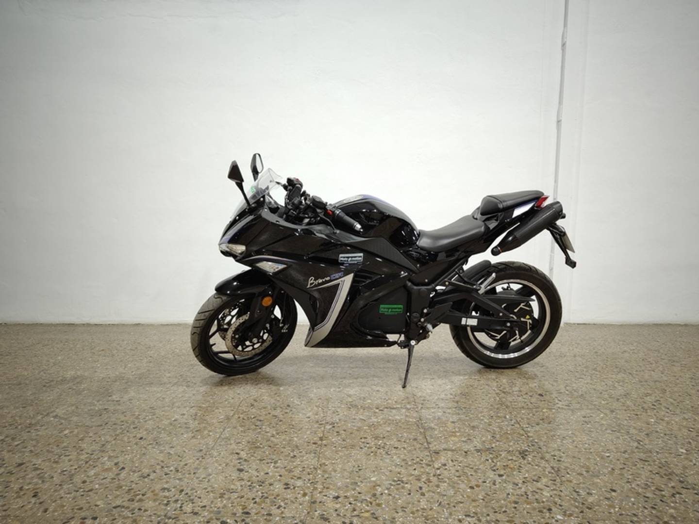 Foto E-BROH BRAVO E-BROH BRAVO CR (6CV)