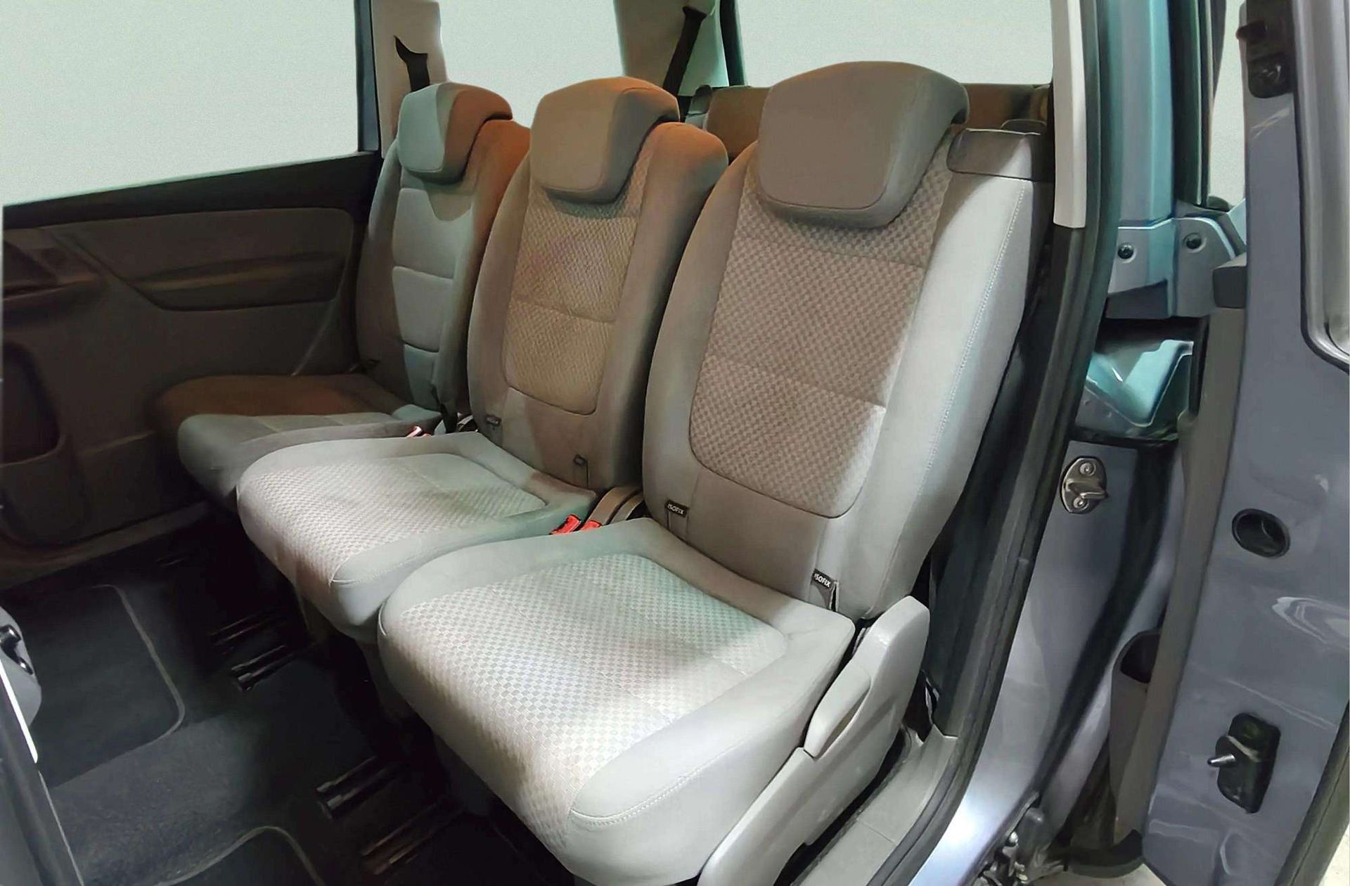 SEAT Alhambra 2.0 TDI Reference Travel 7 plazas - foto 13