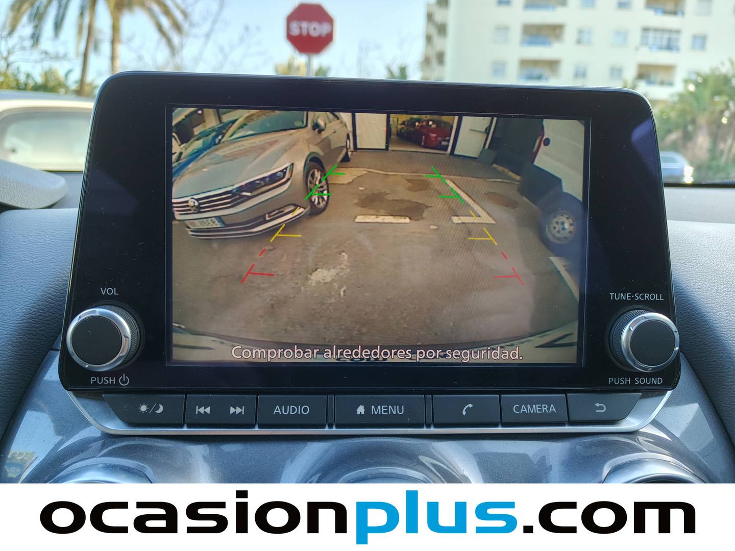 Extras y acabados del Nissan JUKE Nissan Juke DIG-T N-Connecta 4x2 (114 CV)