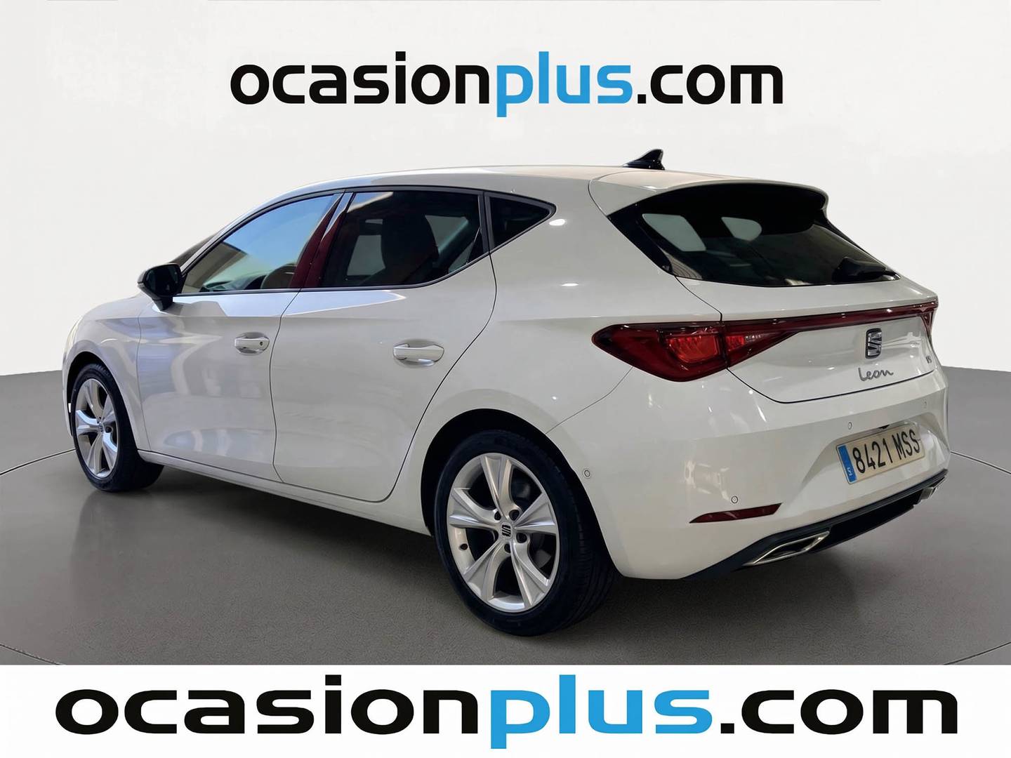 Foto trasera Seat León Seat León 1.0 eTSI S&S FR 25 Aniversario DSG (110 CV) izquierda