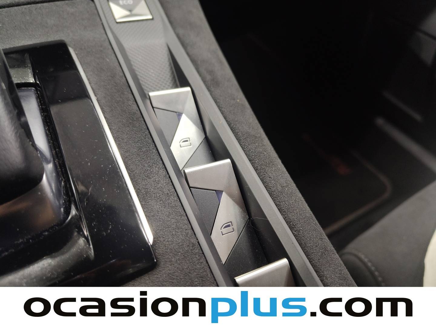 DS DS 7 Crossback DS DS7 Crossback PureTech 130 Performance Line Auto (130 CV) gasolina