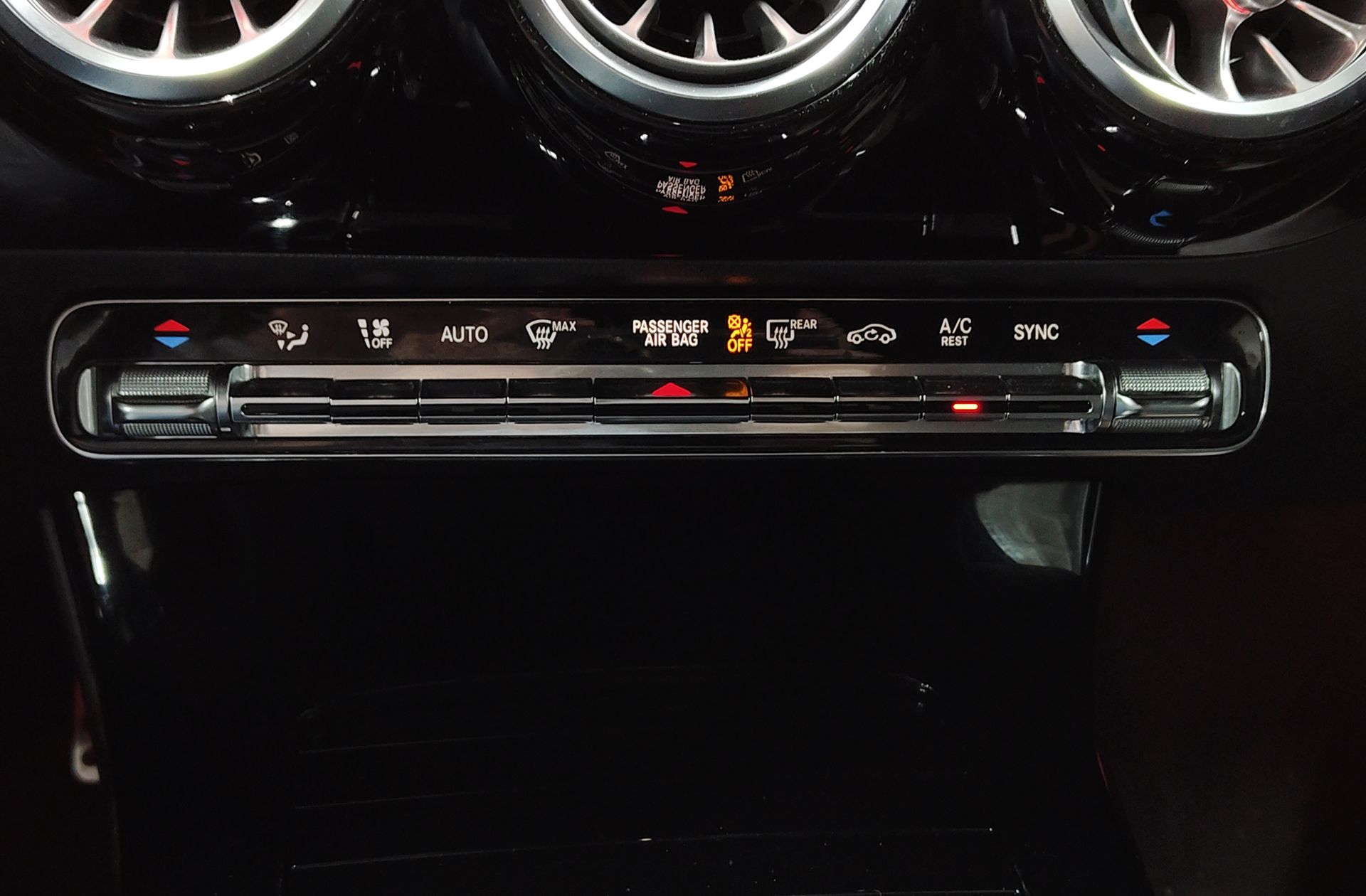 Mercedes-Benz Clase A 180 d Pack AMG - foto 37