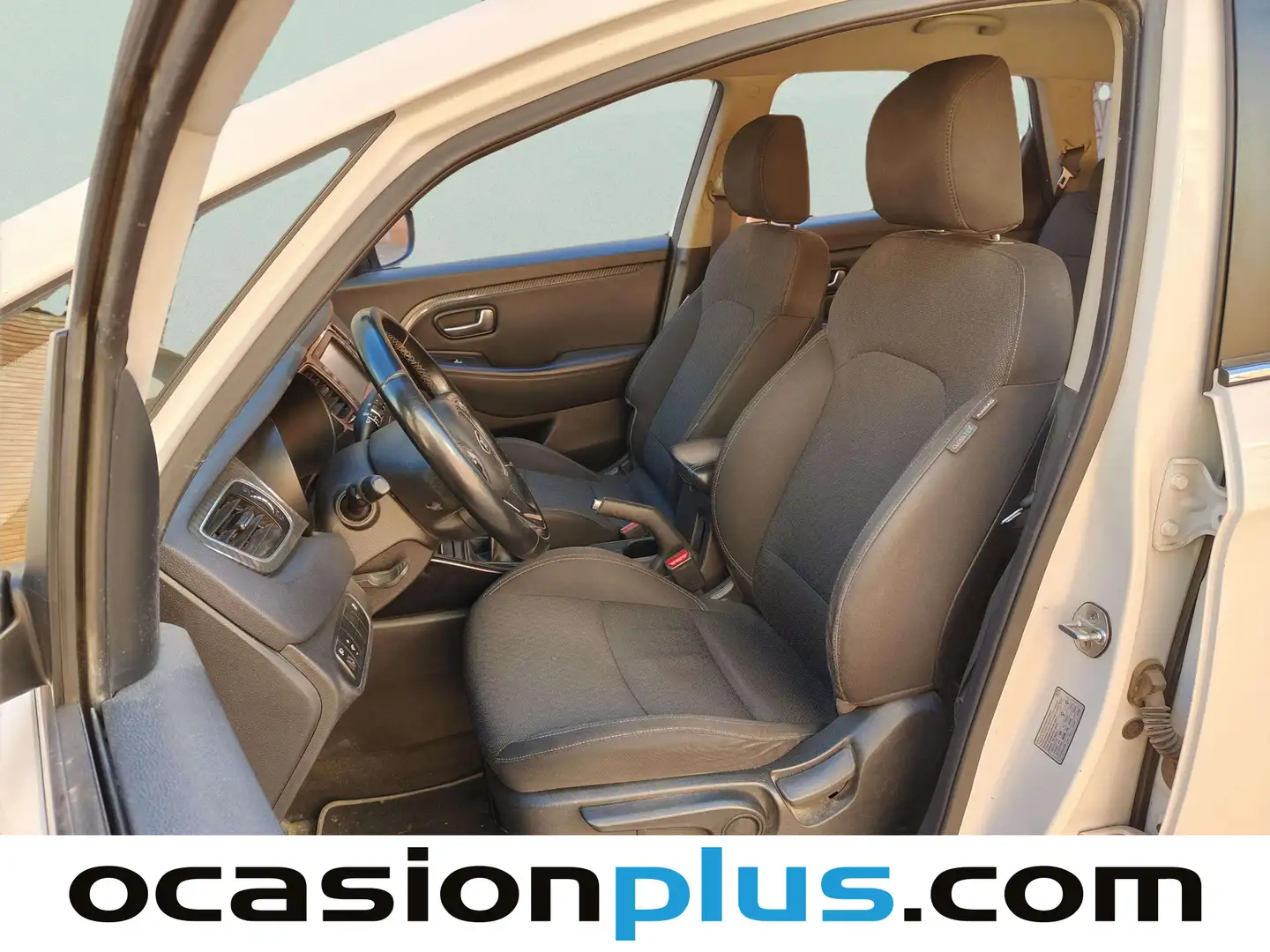 Foto KIA Carens Kia Carens 1.6 GDi Drive (135 CV)