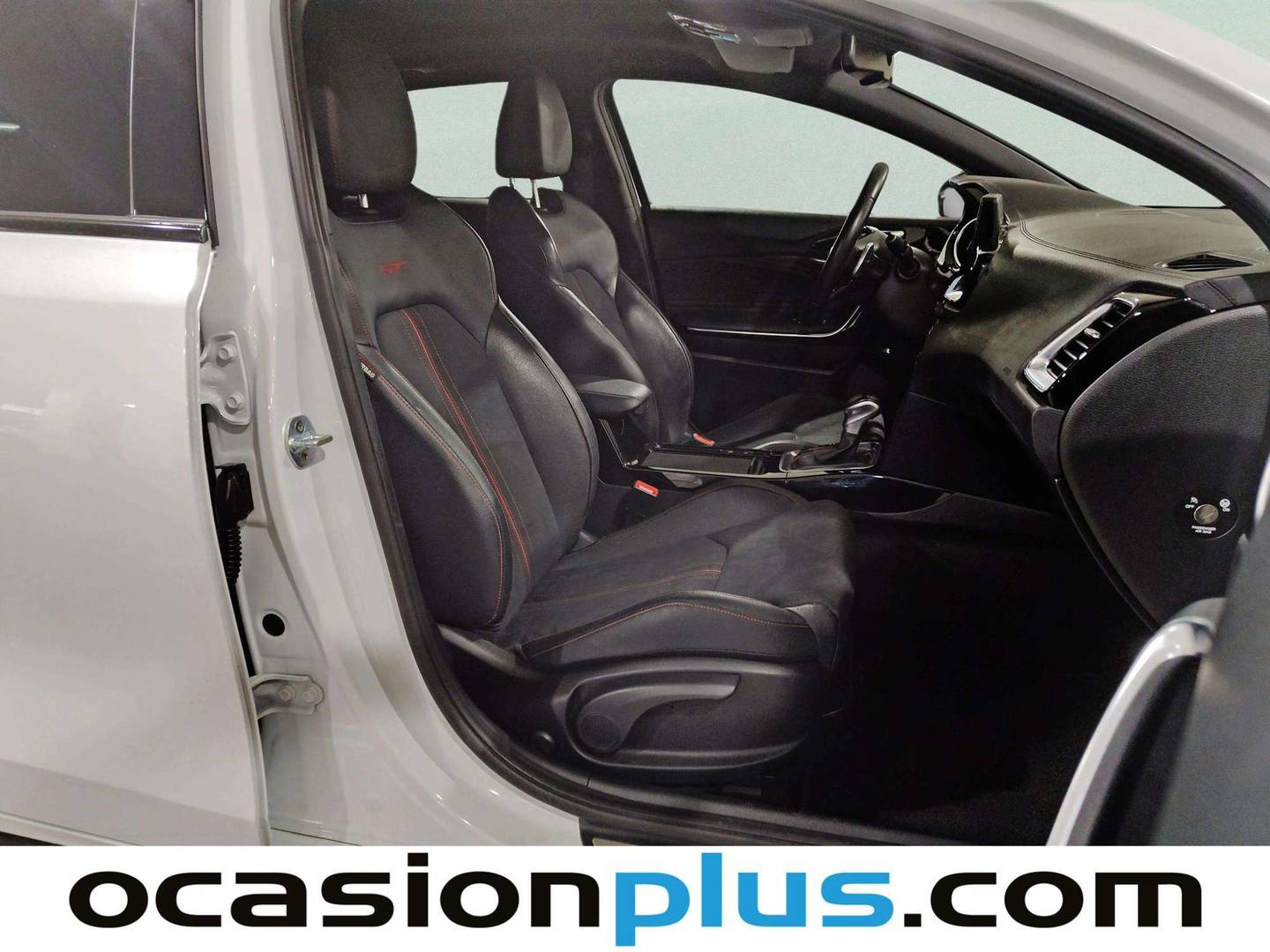 KIA ProCeed KIA ProCeed 1.6 T-GDI GT DCT (204 CV) gasolina