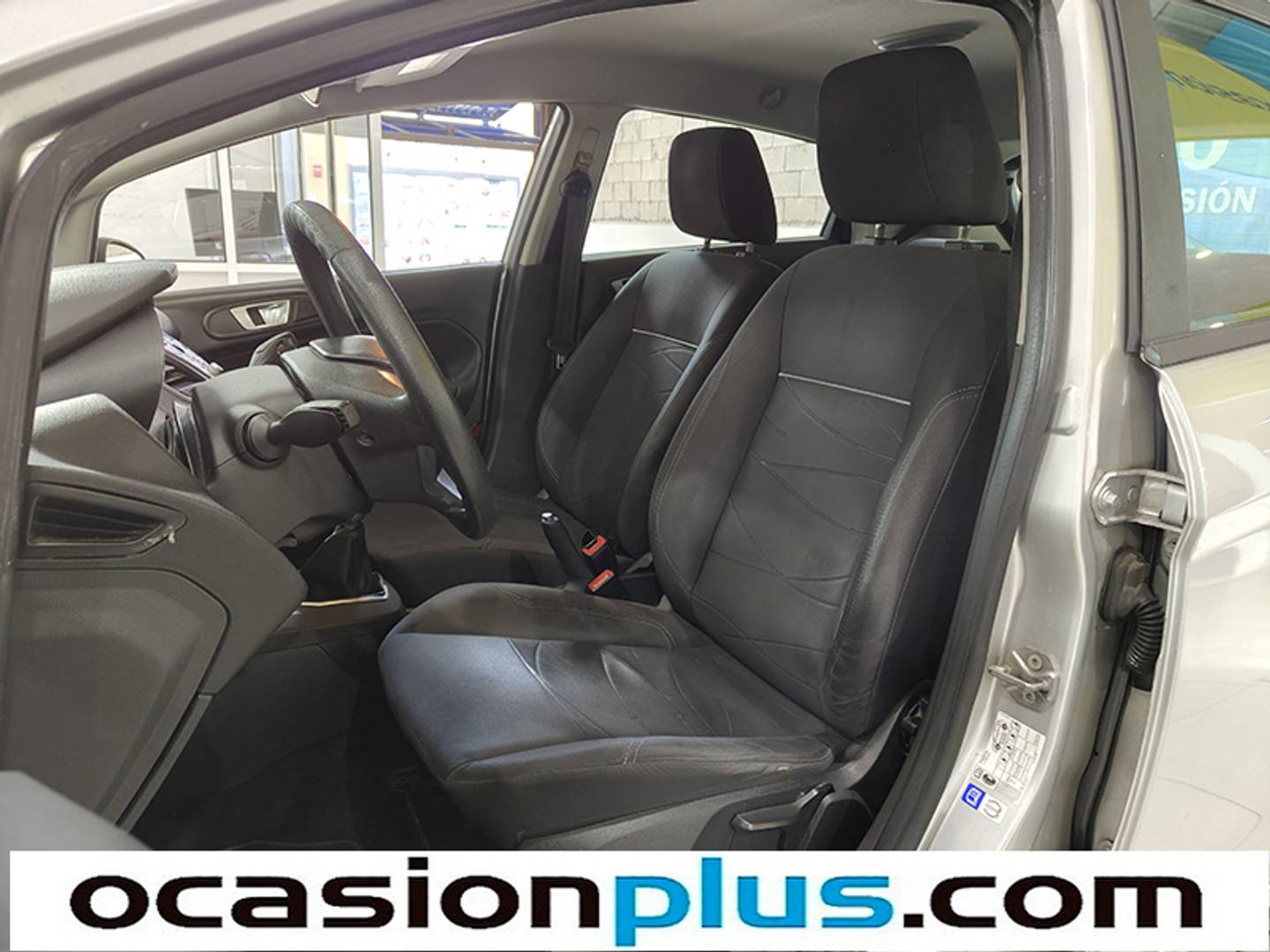 Foto asientos delanteros Ford Fiesta Ford Fiesta 1.5 TDCI Trend (75 CV)