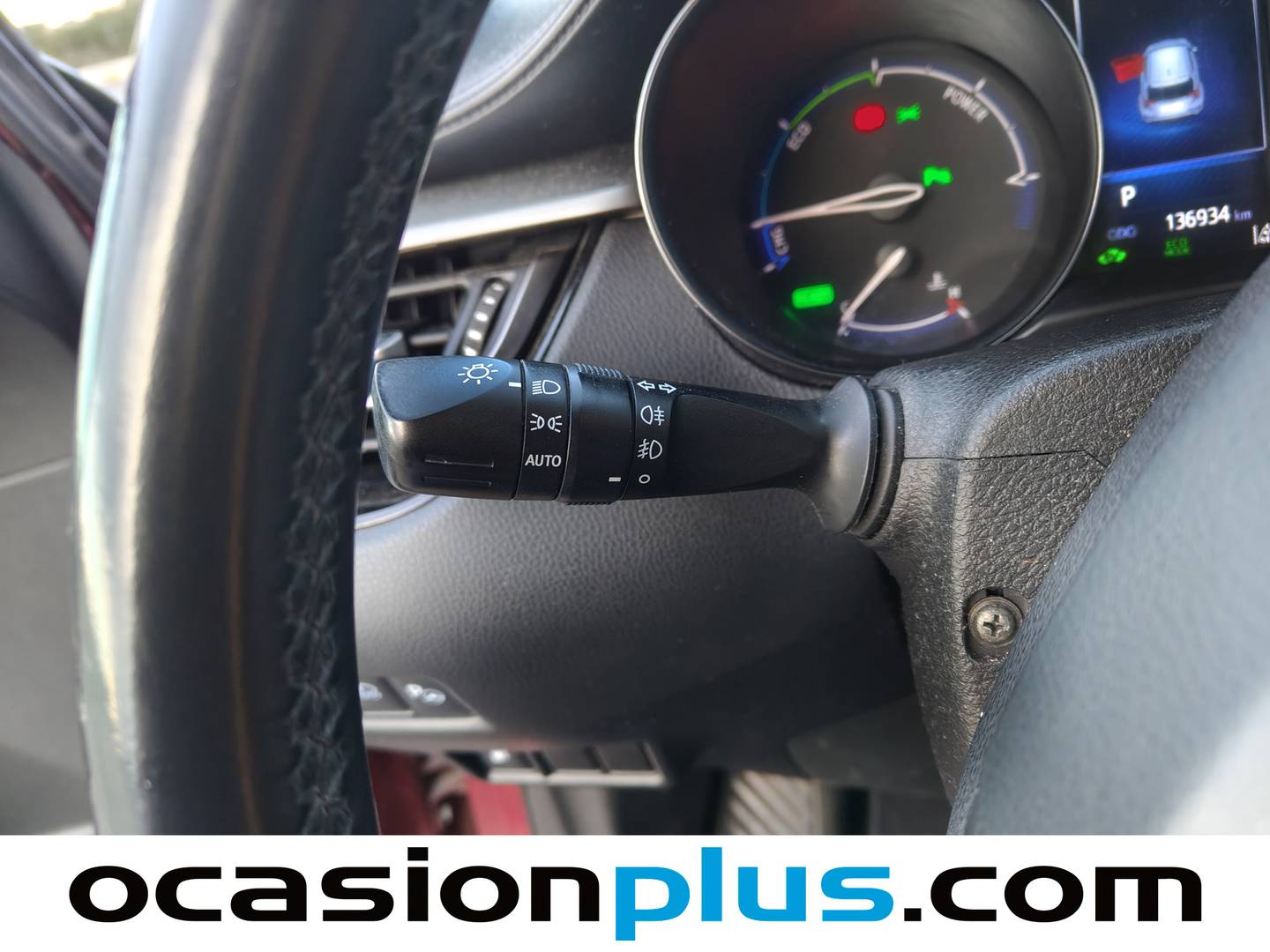 Foto Toyota C-HR Toyota C-HR 1.8 125H Style Plus  (122 CV)