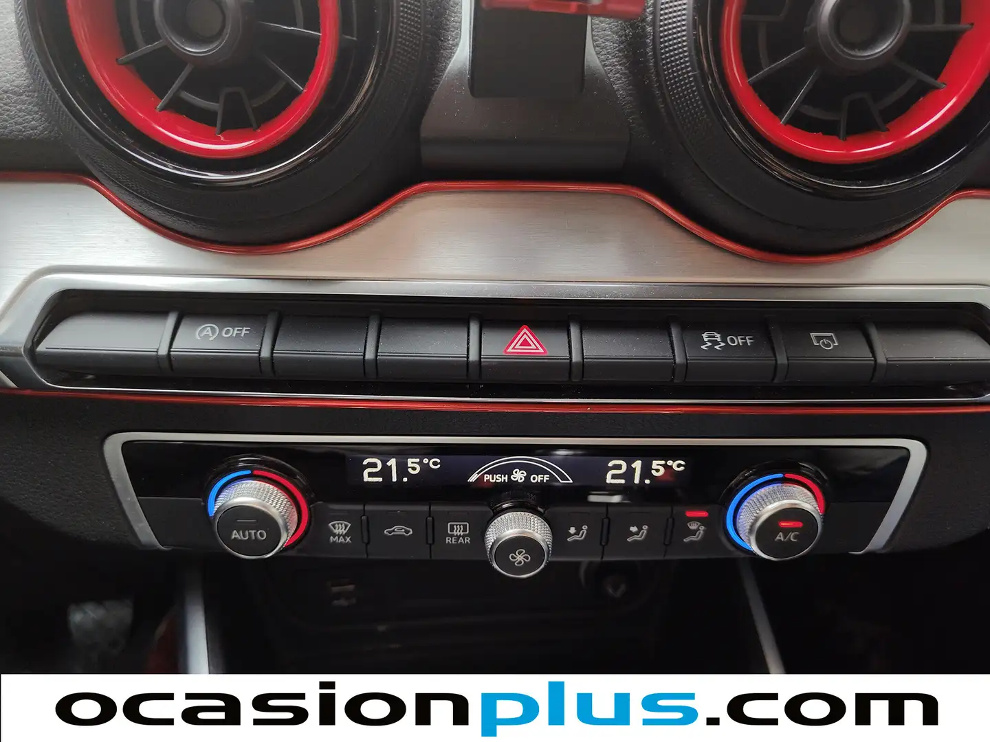 Foto Audi Q2 Audi Q2 design edition 1.6 TDI  (116 CV)