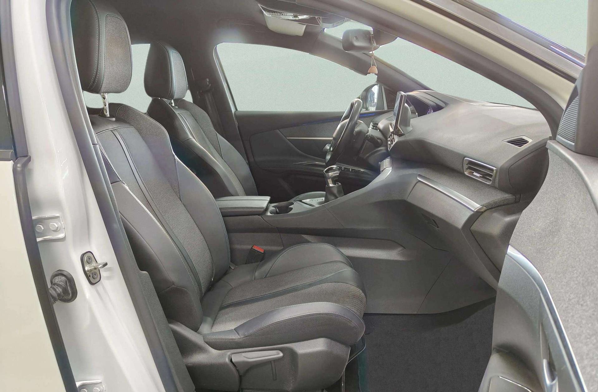 Peugeot 3008 PureTech 130 Allure Pack - foto 16