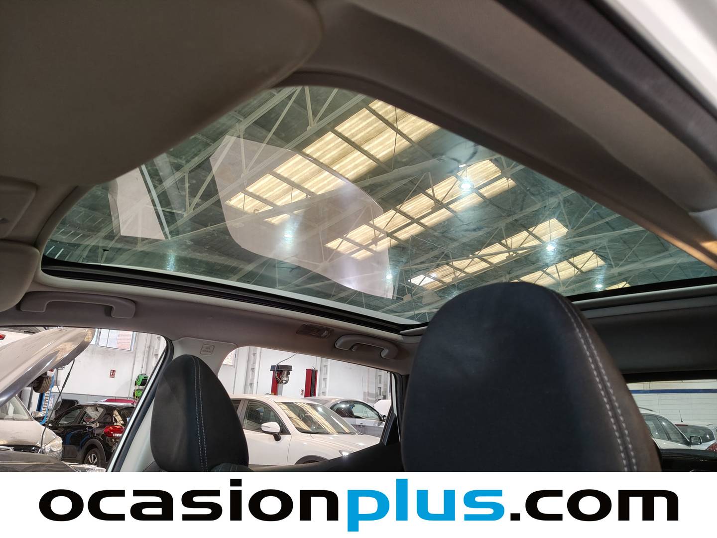 Extras y acabados del Nissan QASHQAI Nissan Qashqai DIG-T 115 N-Connecta 4x2 (115 CV)