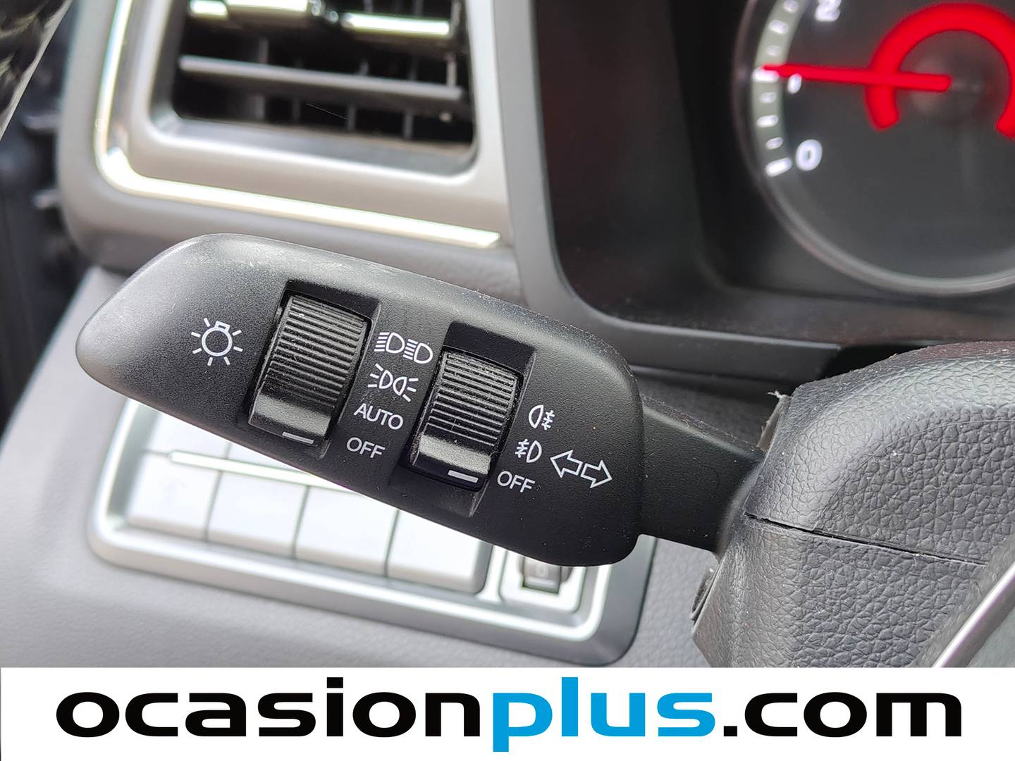 Foto SsangYong Tivoli Ssangyong Tivoli G12T Urban Plus (128 CV)