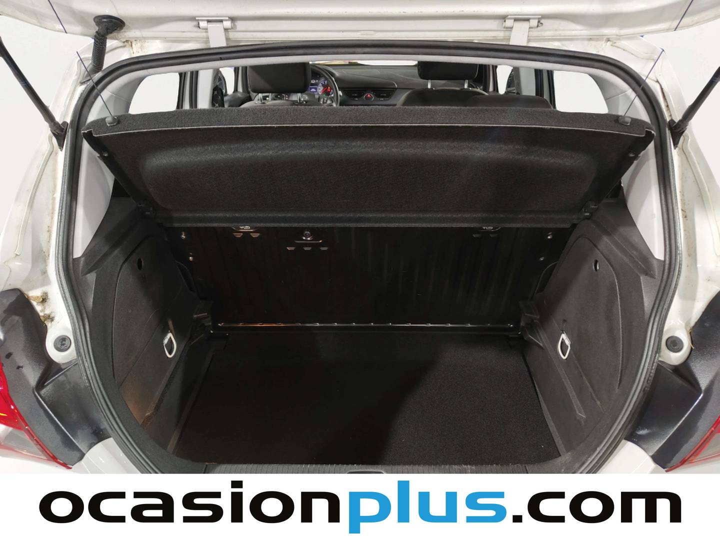 Fotos maletero Opel Corsa Opel Corsa 1.4 Selective (90 CV)