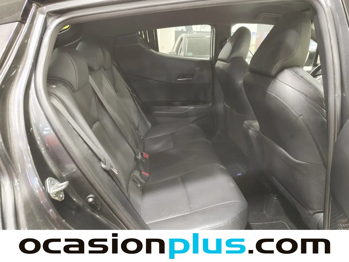 Foto Toyota C-HR Toyota C-HR 180H Advance Luxury (184 CV)