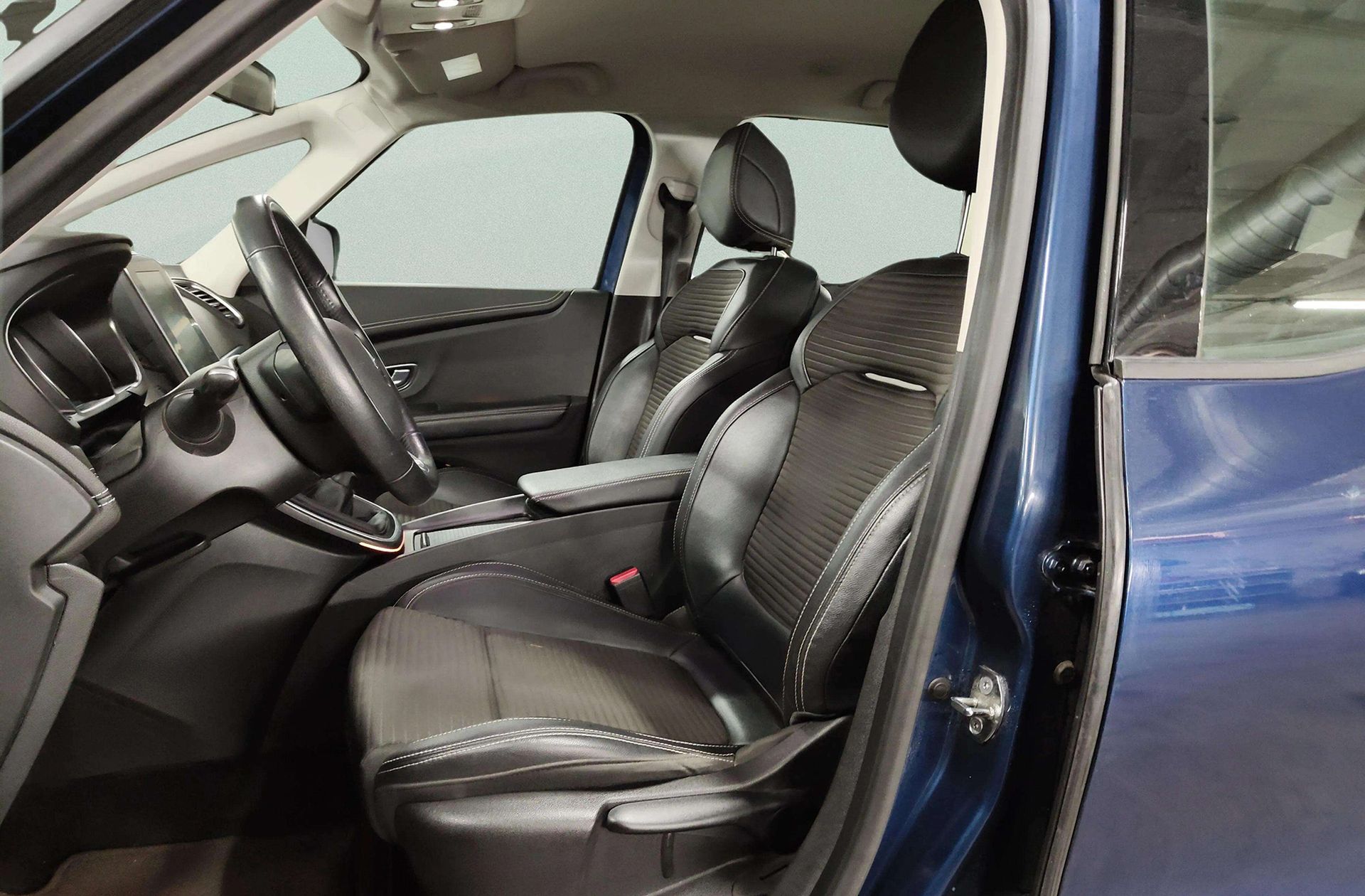 Renault Grand Scénic Zen TCe 7 plazas - foto 13