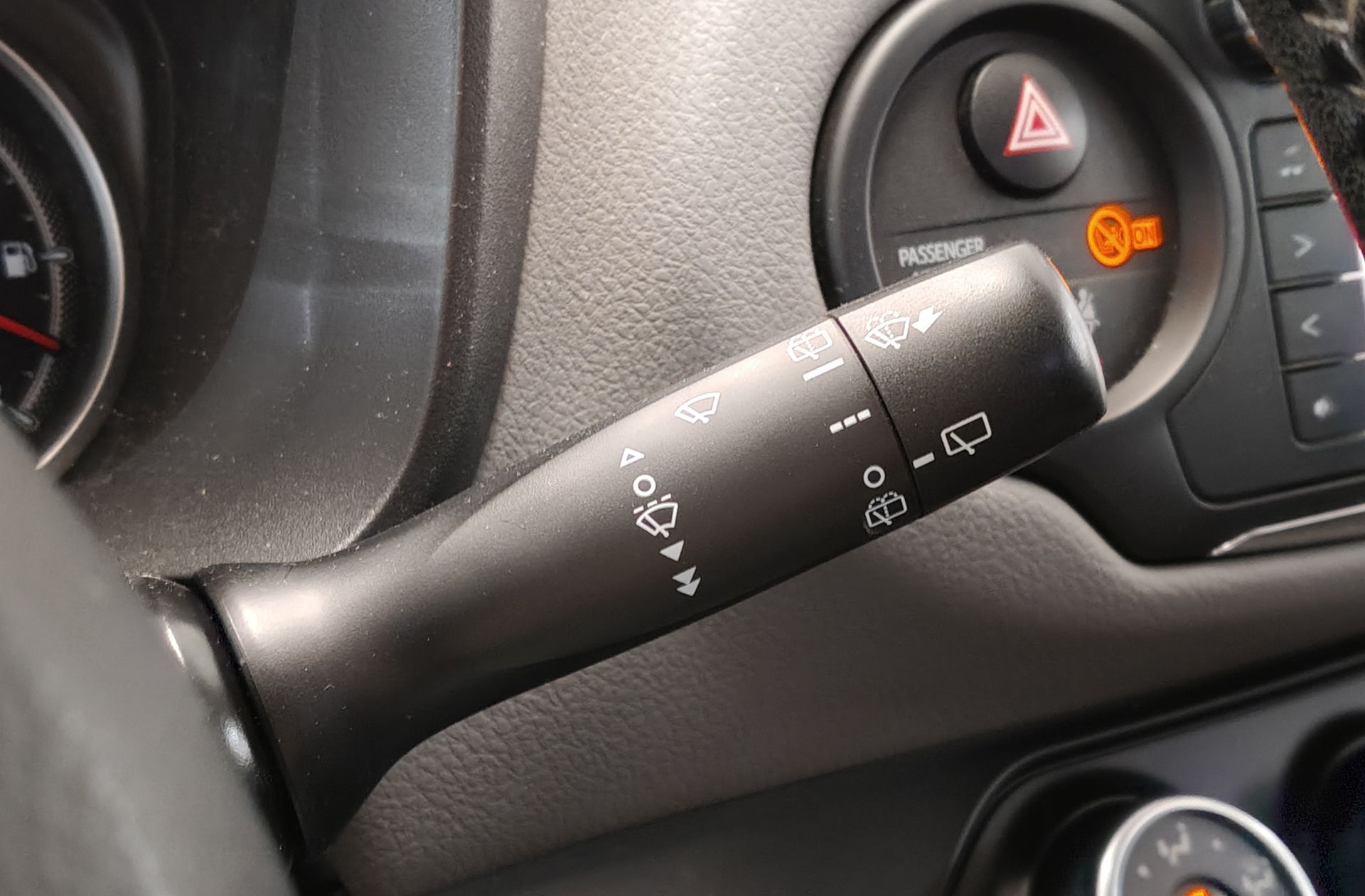 Toyota Yaris 1.3 Active - foto 24