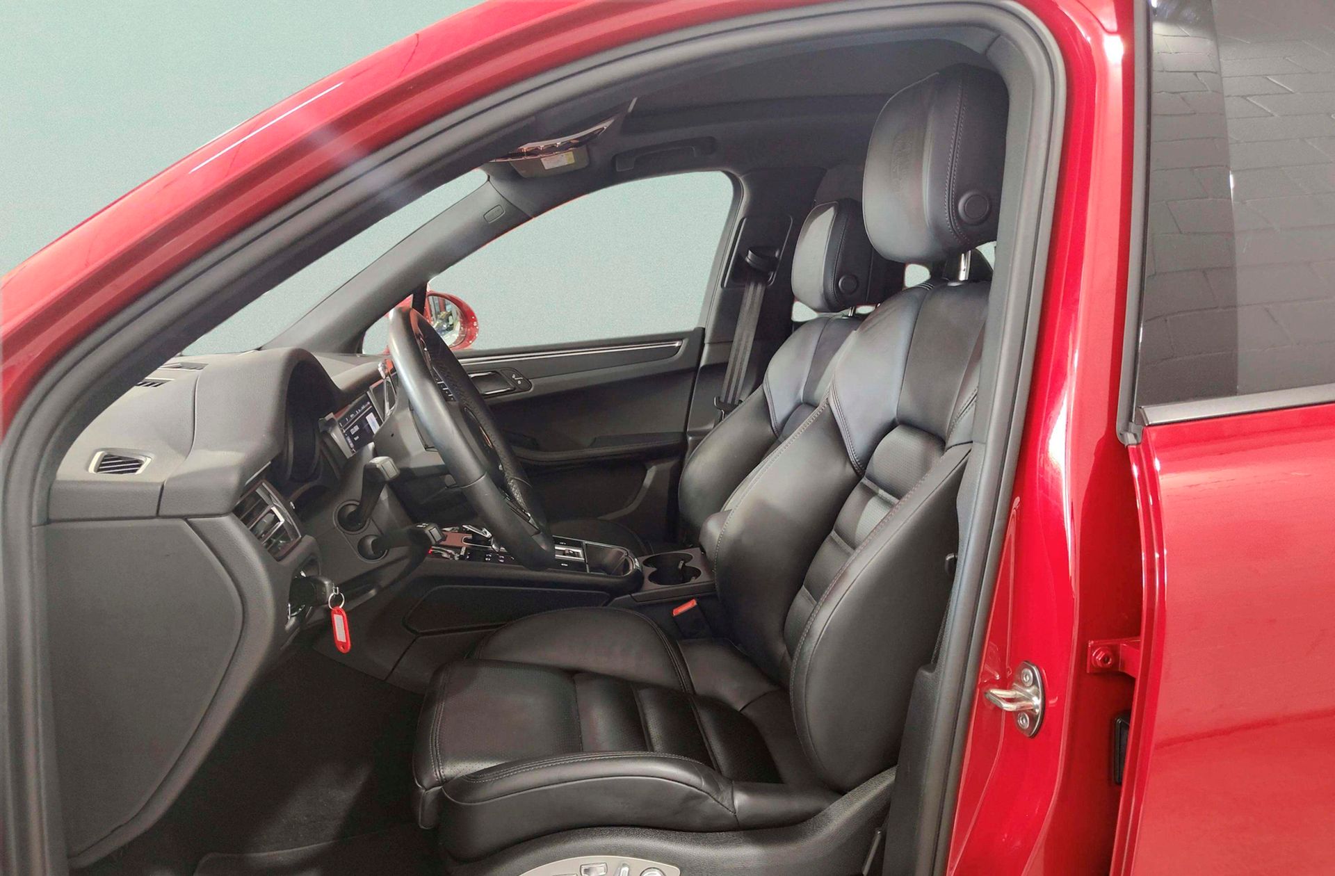 Porsche Macan - foto 13