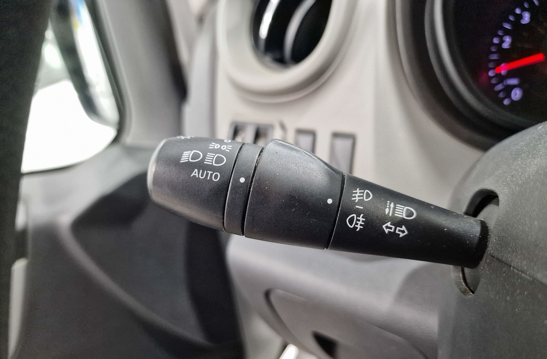 Renault Trafic Passenger dCi Energy - foto 19