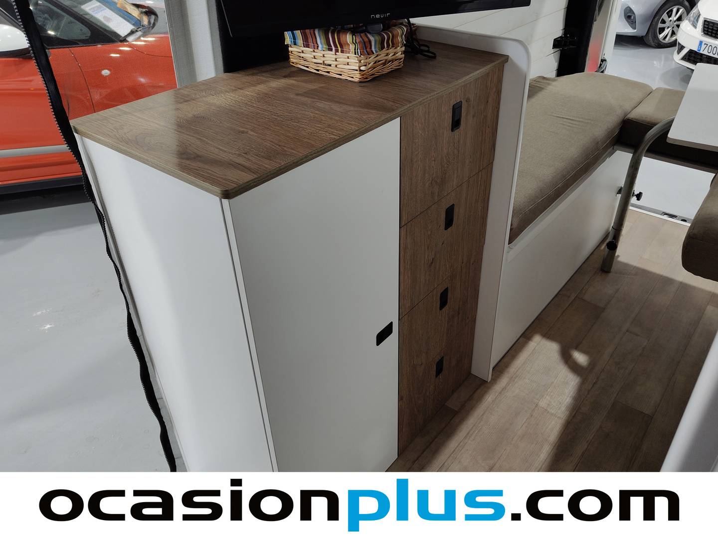 Volkswagen Crafter Volkswagen Crafter Furgon Batalla Media TN 2.0 TDI (140 CV) 3.500 3 Plazas Camperizada 2020