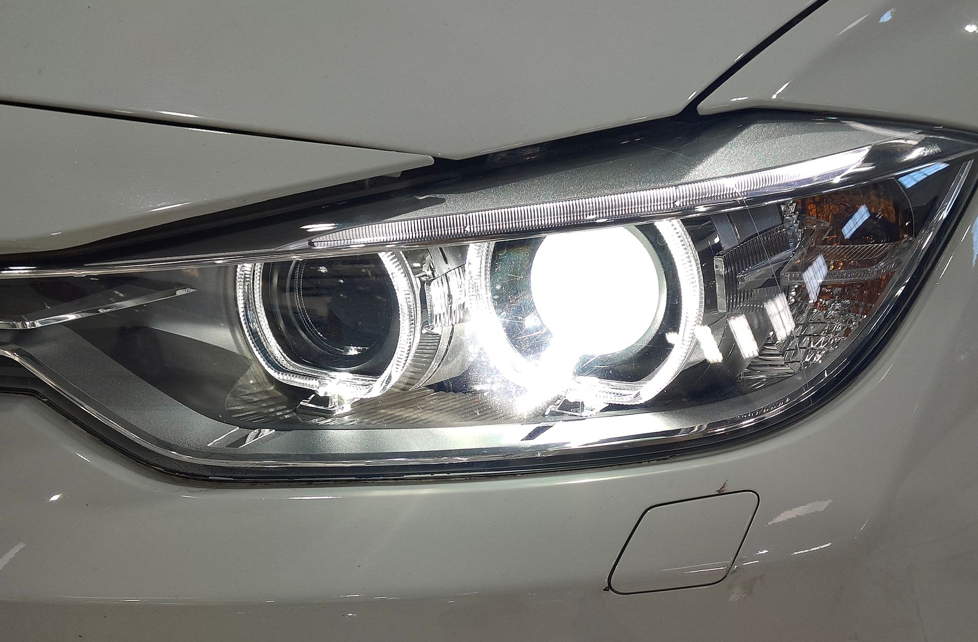 BMW Serie 3 316d - foto 11