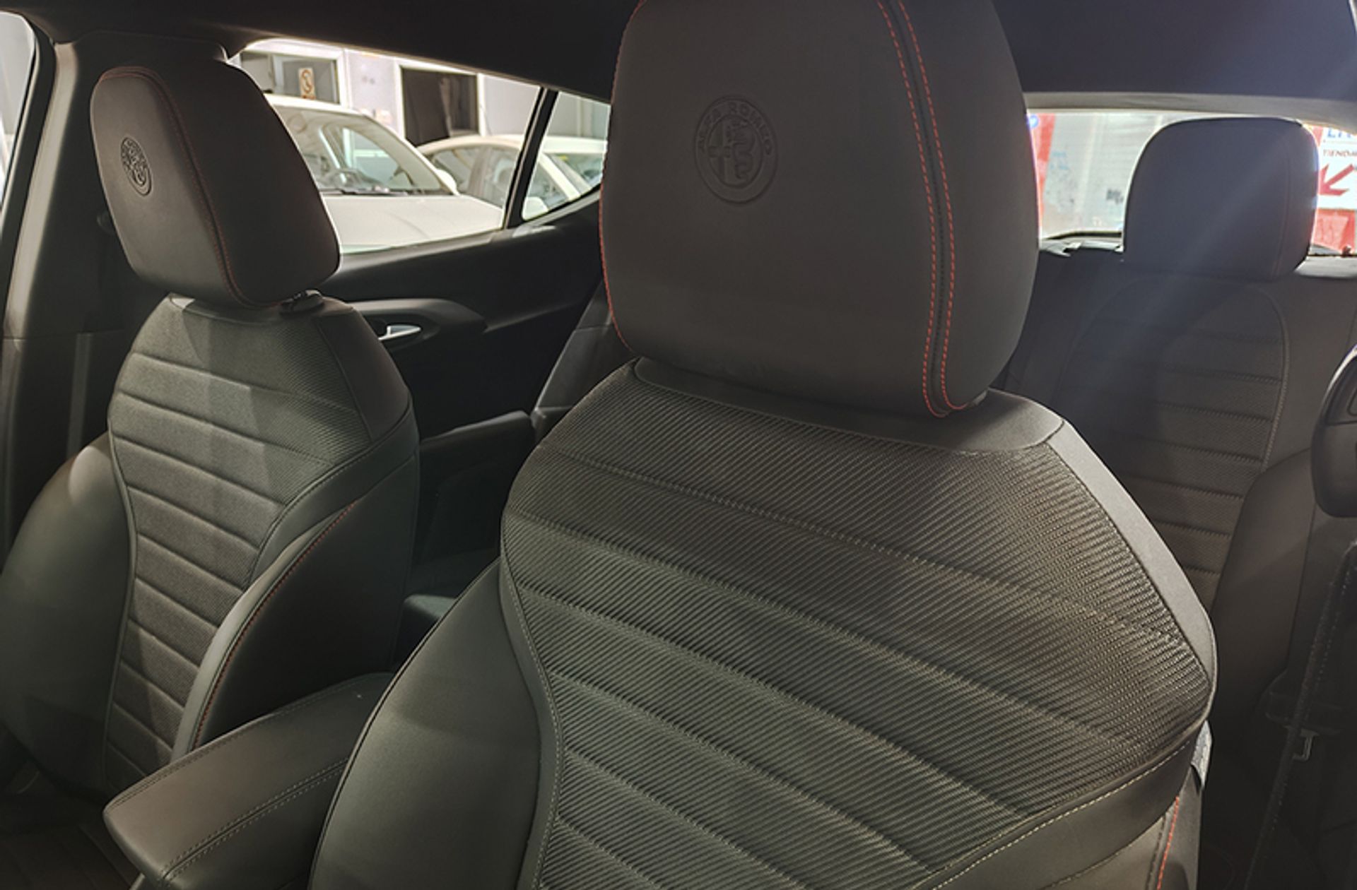 Alfa Romeo Tonale 1.5 MHEV Sprint FWD - foto 11