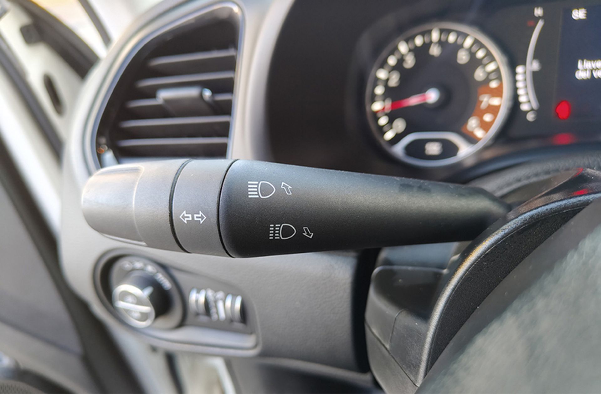 Jeep Renegade 1.0G Night Eagle II 4x2 - foto 19