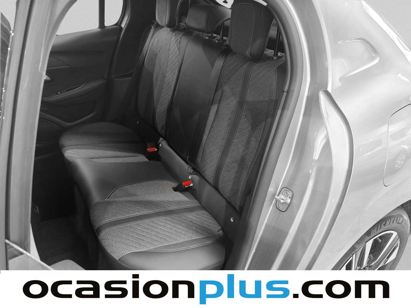 Foto asientos traseros Peugeot 208 Peugeot 208 PureTech 100 Allure (100 CV)