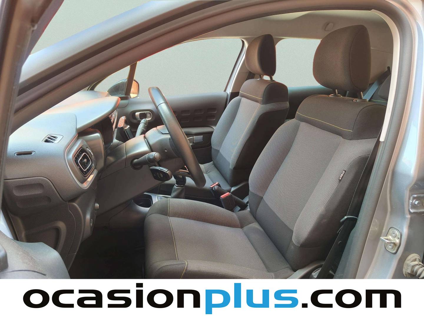 Foto asientos delanteros Citroën C3 Citroën C3 PureTech 83 Feel Pack (83 CV)