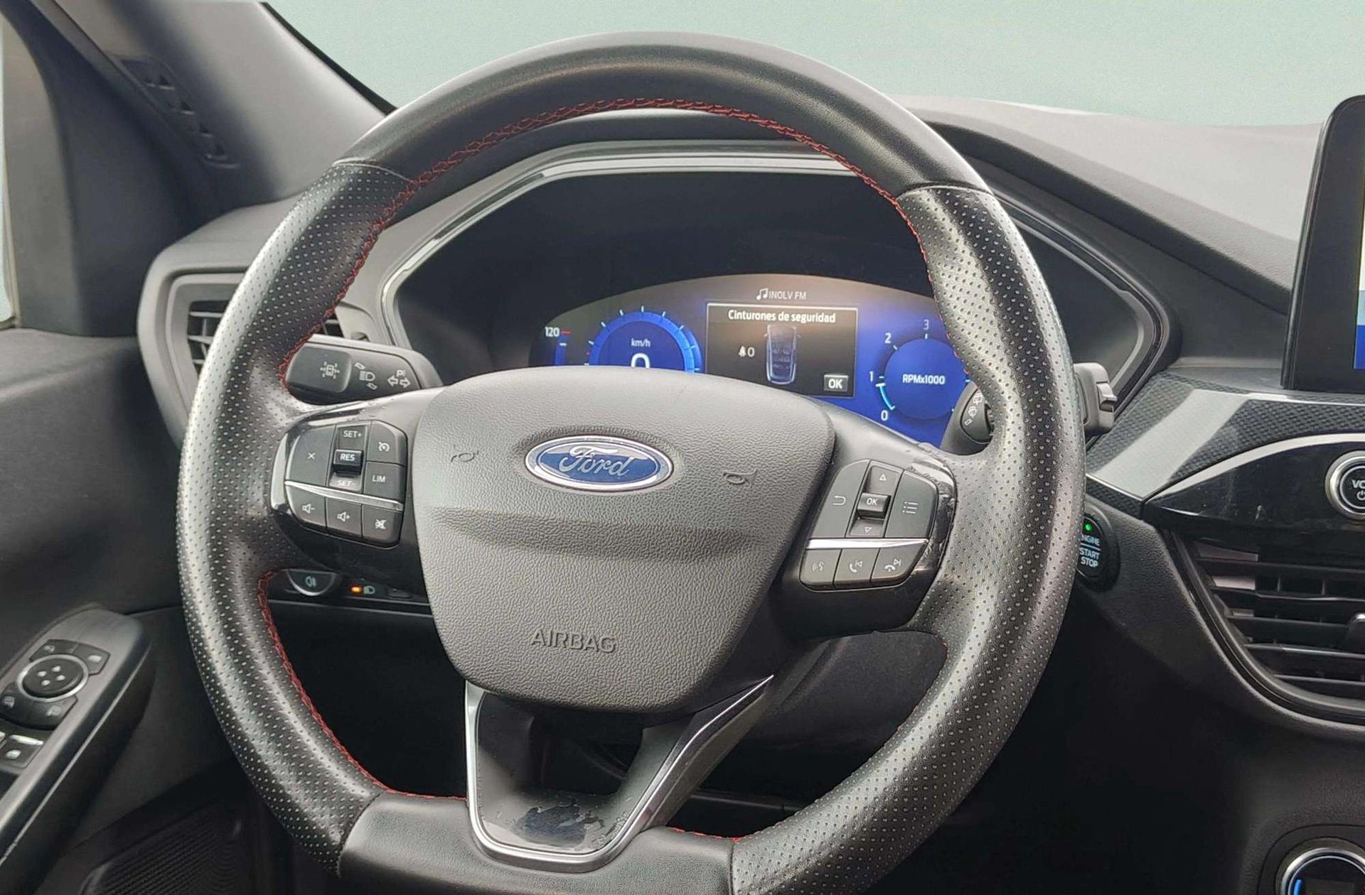 Ford Kuga 1.5 EcoBlue ST-Line - foto 24