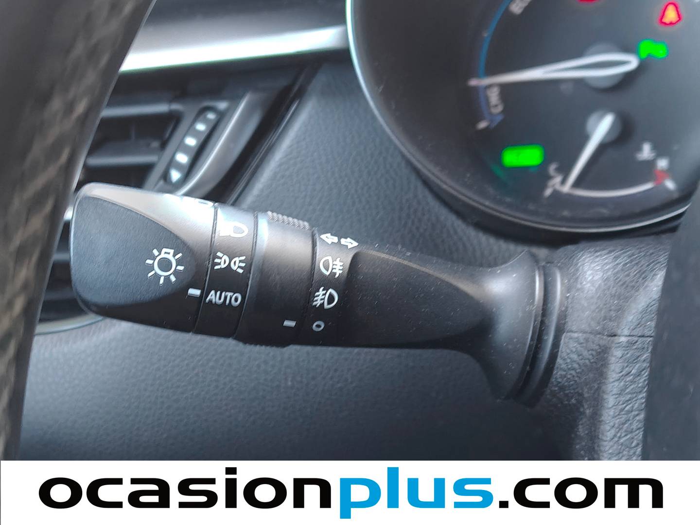 Toyota C-HR Toyota C-HR 1.8 125H Advance Pack Plus (122 CV) seminuevo