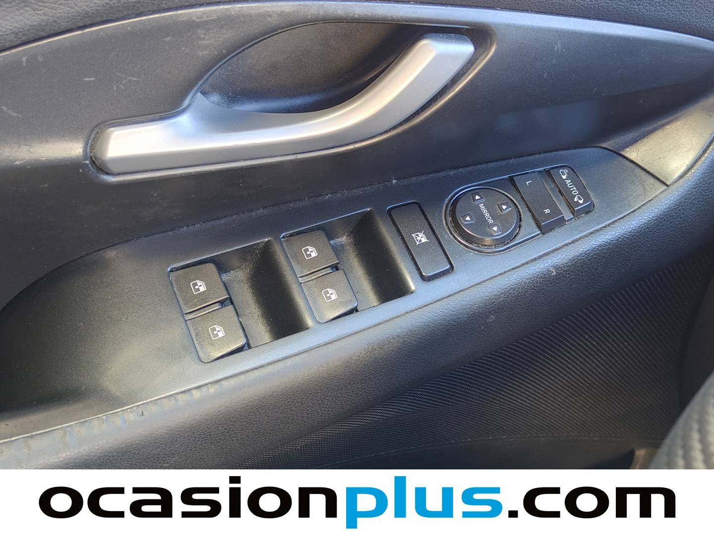 Foto Hyundai i30 Hyundai i30 1.6 CRDI Style Sky (136 CV)